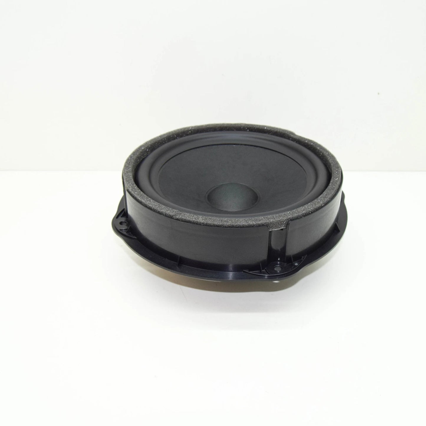 NEW AUDI Q2 GA FRONT LEFT DOOR BASS LOUDSPEAKER 83A035415B ORIGINAL