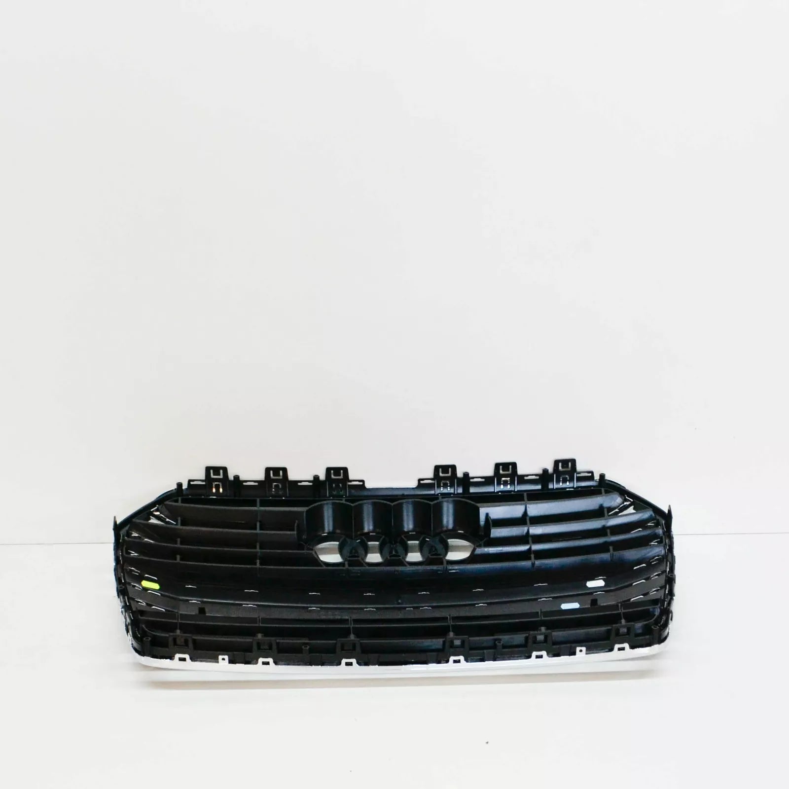 NEW AUDI A6 C7 FRONT BUMPER RADIATOR GRILLE 4G0853651AG T94