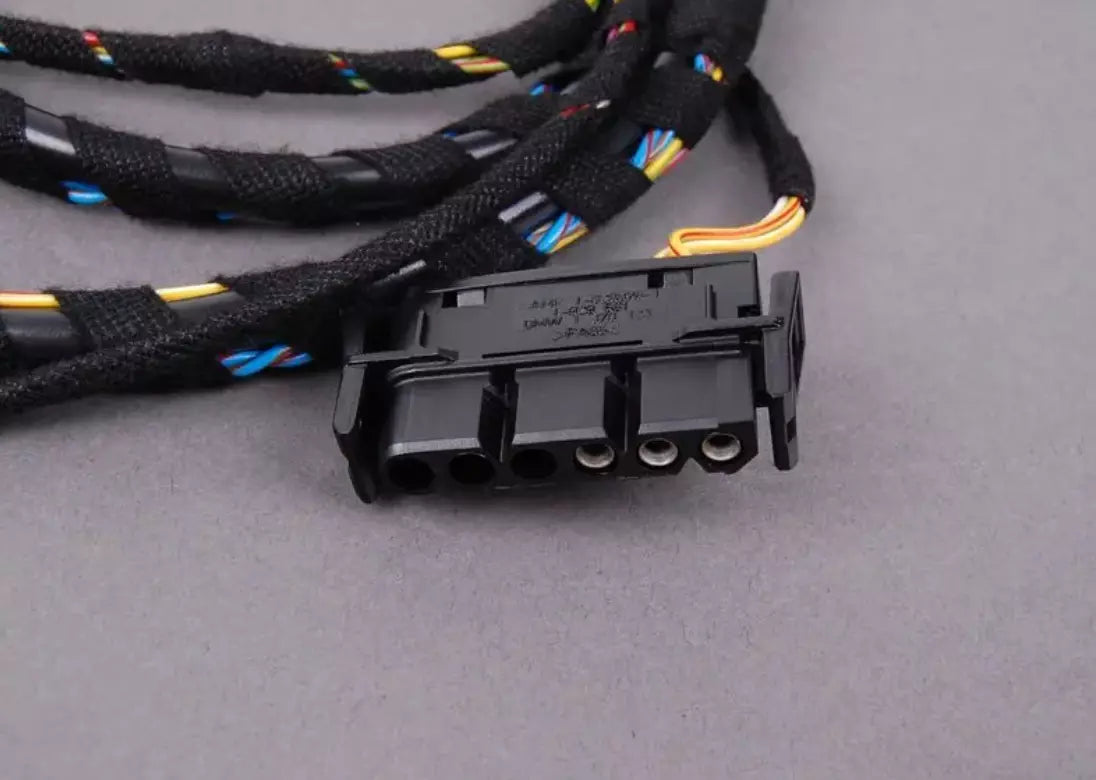 NEW BMW 7 E38 NAVIGATION CONNECTING LEAD 61128377432 8377432 ORIGINAL