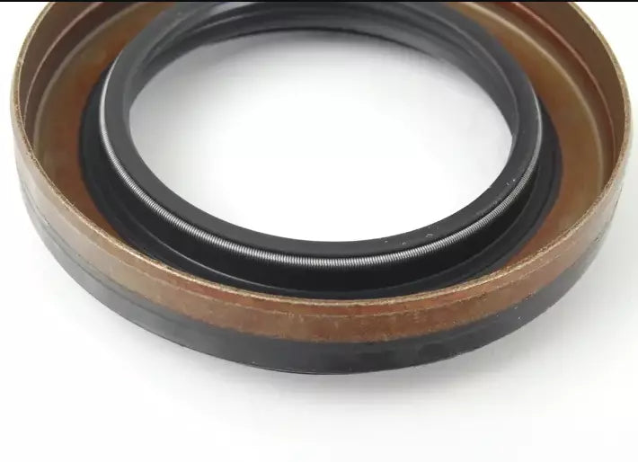 NEW BMW 3 E30 REAR AXLE SHAFT SEAL WITH SEAL RING 33107505602 ORIGINAL