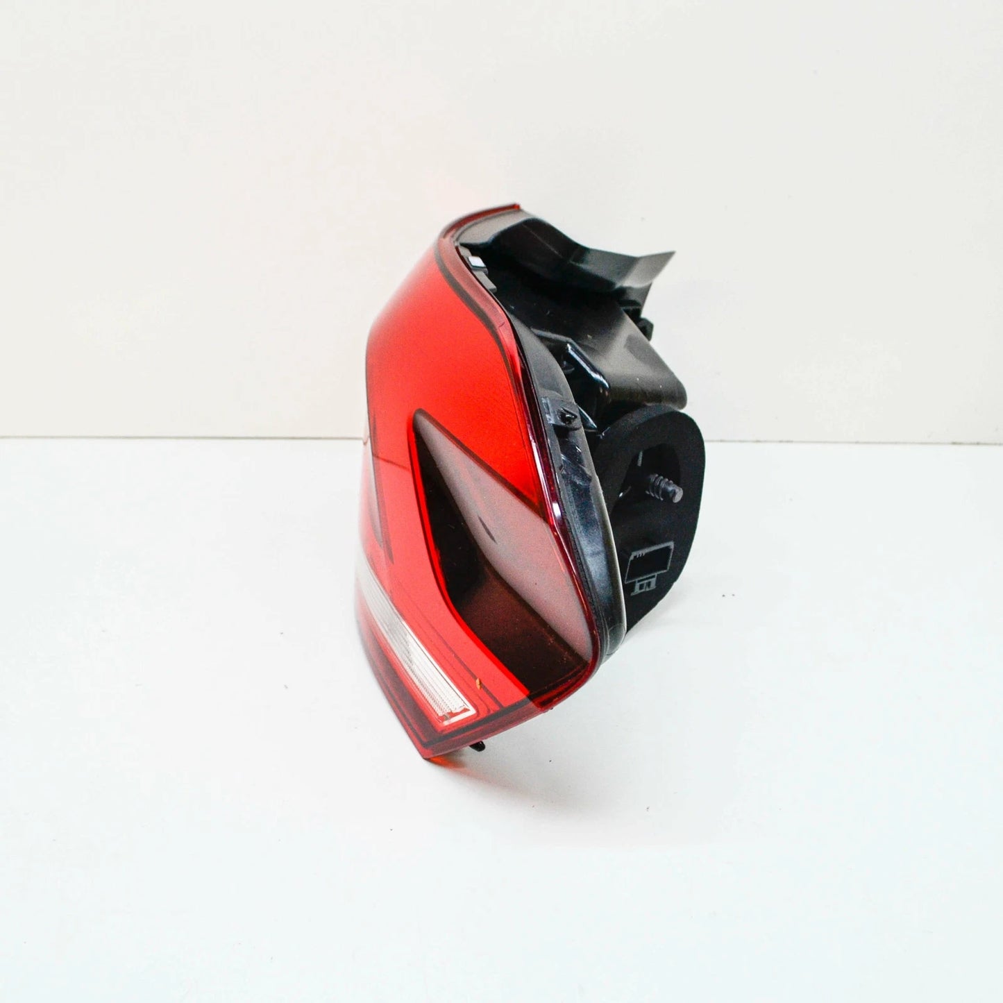 NEW VOLKSWAGEN TOURAN 5T REAR RIGHT LED TAILLIGHT 5TA945208A ORIGINAL