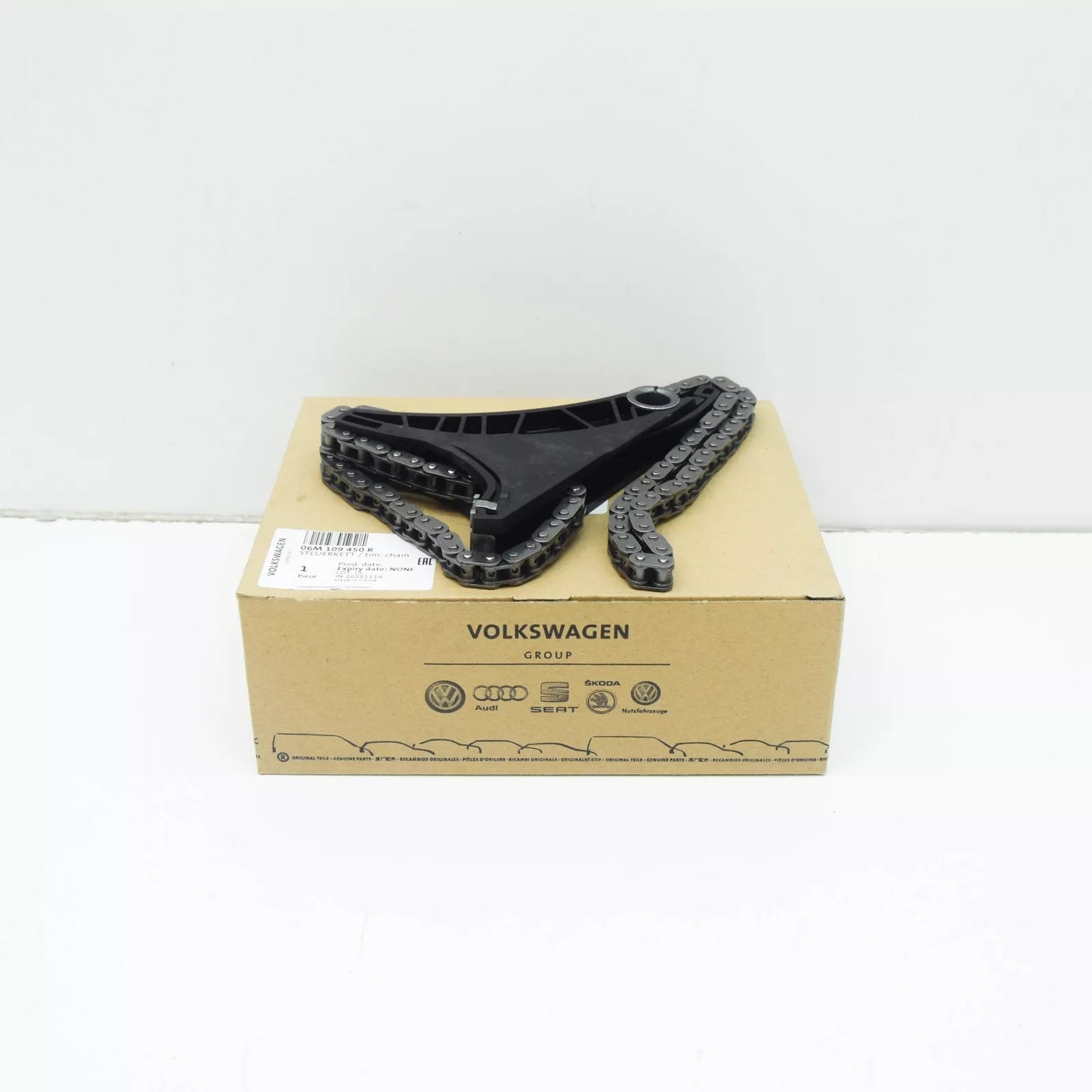 NEW AUDI A4 AVANT B9 CHAIN RAIL W/ TENSIONER RIGHT SIDE 06M109450R ORIGINAL