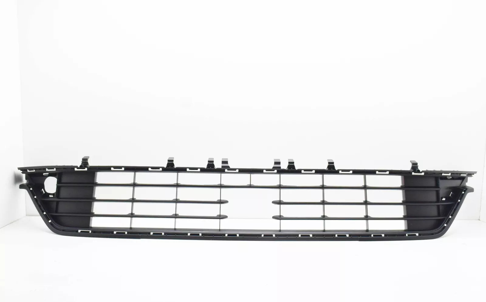 NEW VW GOLF SPORTSVAN AM1 FRONT BUMPER CENTER GRILLE 510853677G9B9 ORIGINAL