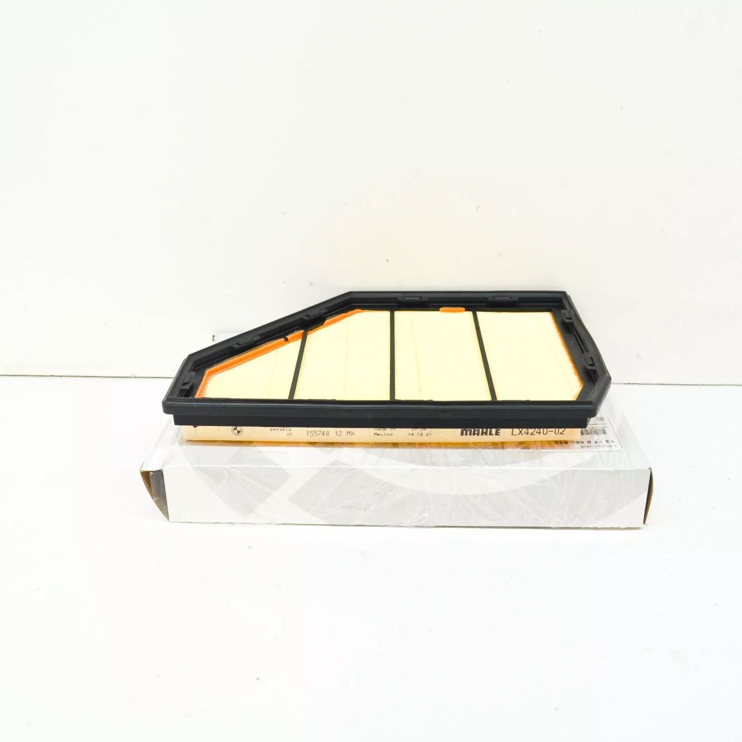 NEW BMW X5 G05 ENGINE AIR FILTER ELEMENT ZYL. 5-8 13718693612 ORIGINAL