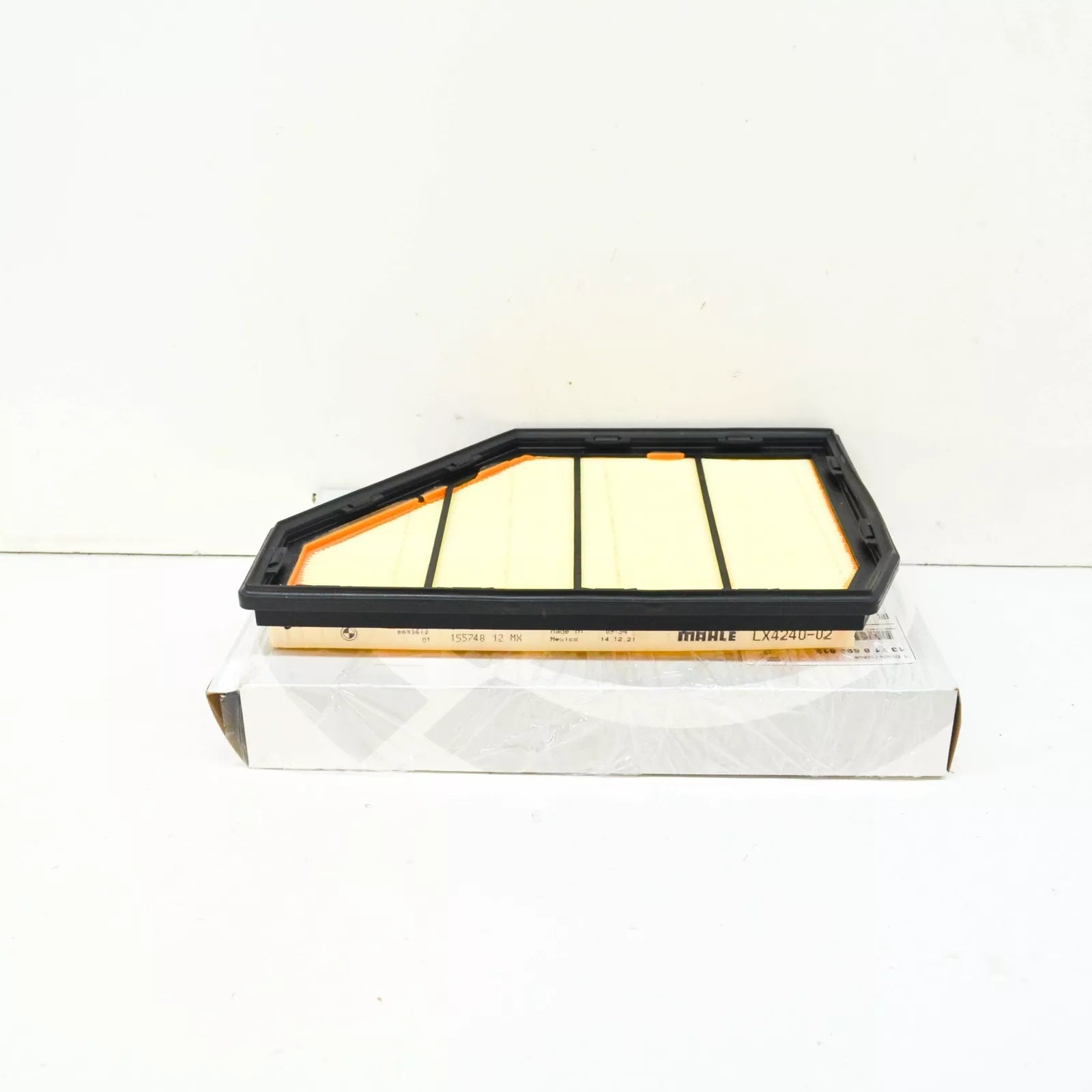 NEW BMW X5 G05 ENGINE AIR FILTER ELEMENT ZYL. 5-8 13718693612 ORIGINAL