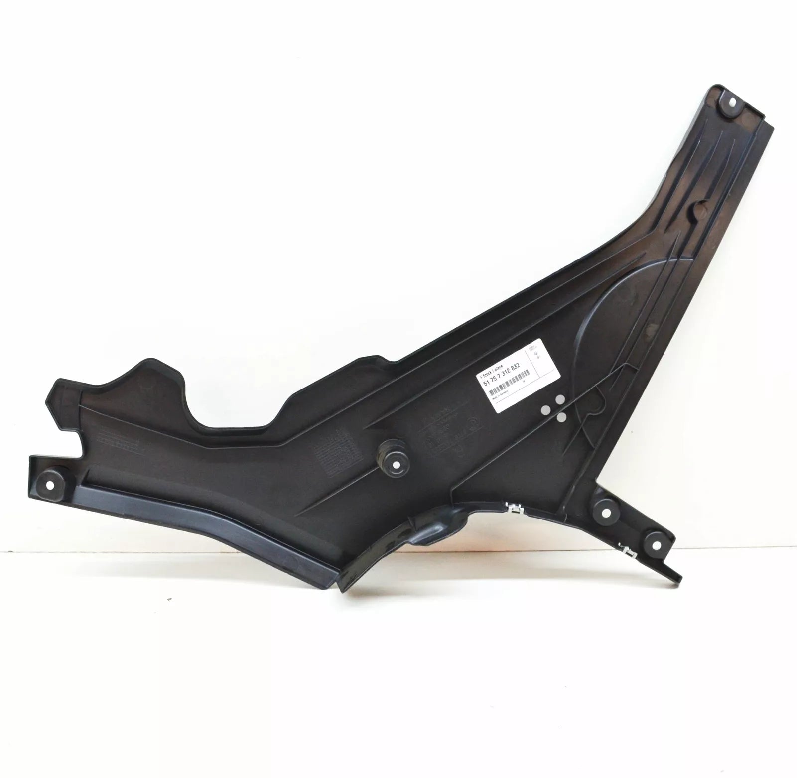 NEW BMW 5 F10 UNDERFLOOR COATING RIGHT TANK COVERING 51757312832 ORIGINAL