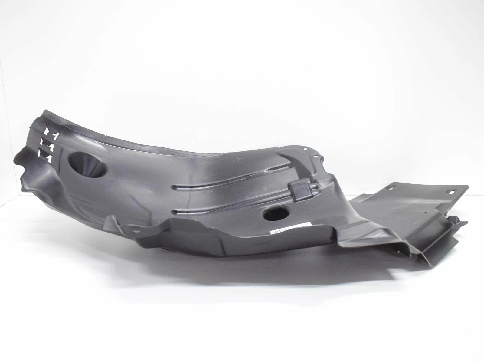 NEW MERCEDES-BENZ C-CLASS W205 FRONT LEFT ARCH LINER REAR PART A2056912900