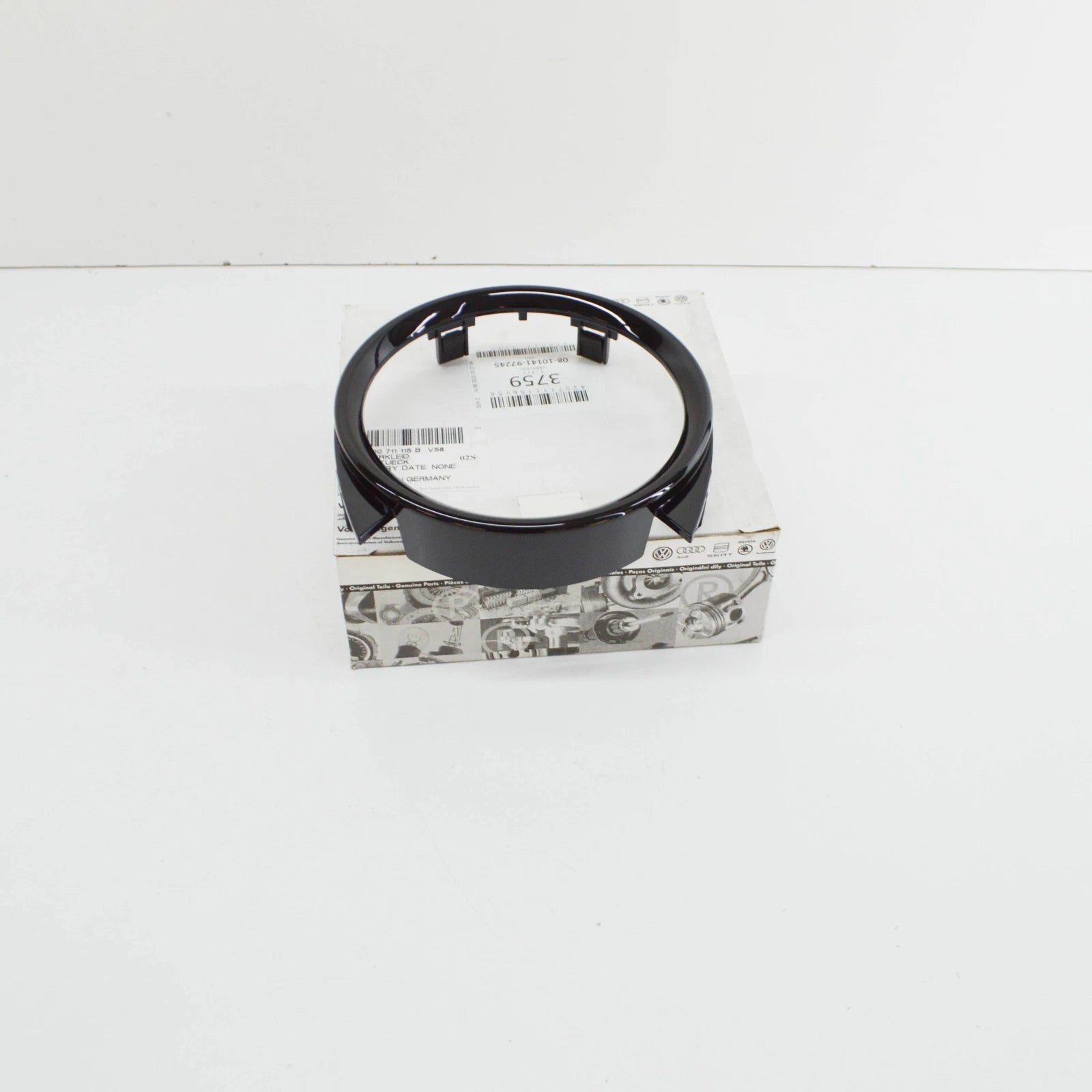 NEW AUDI R8 4S GEARSHIFT LEVER TRIM 420711115BV58 ORIGINAL