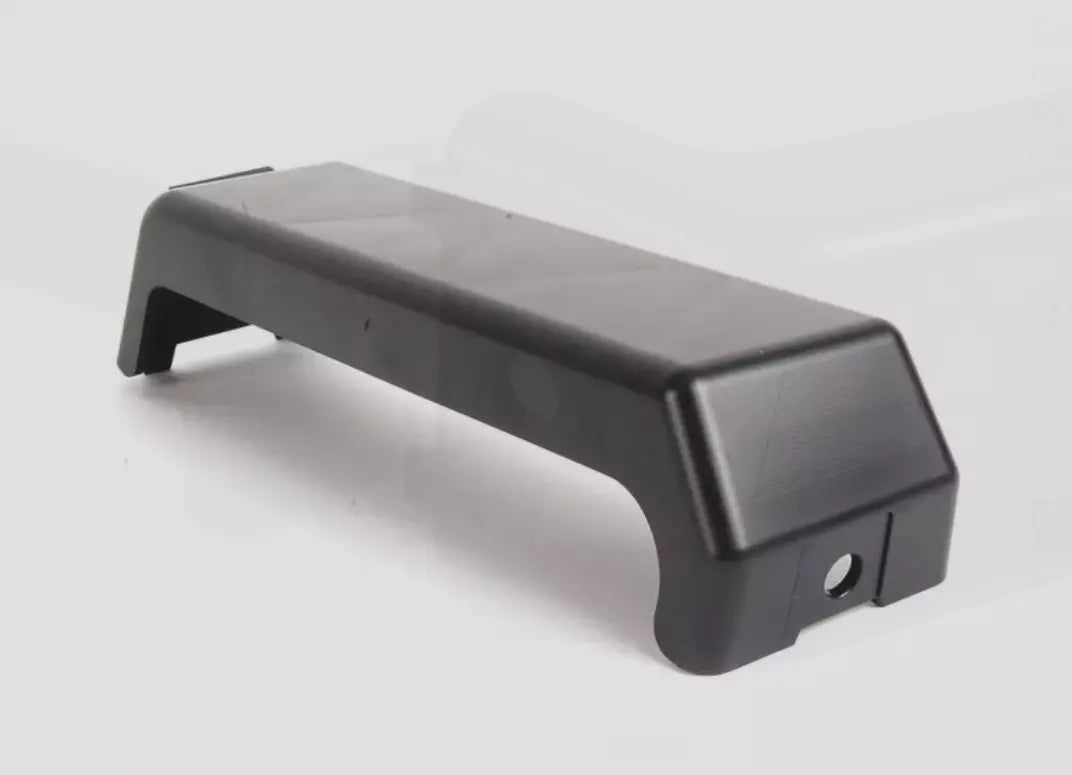 NEW BMW 3 E90 REAR BUMPER BOTTOM CENTER GUIDE TRIM 51127161506 7161506 ORIGINAL