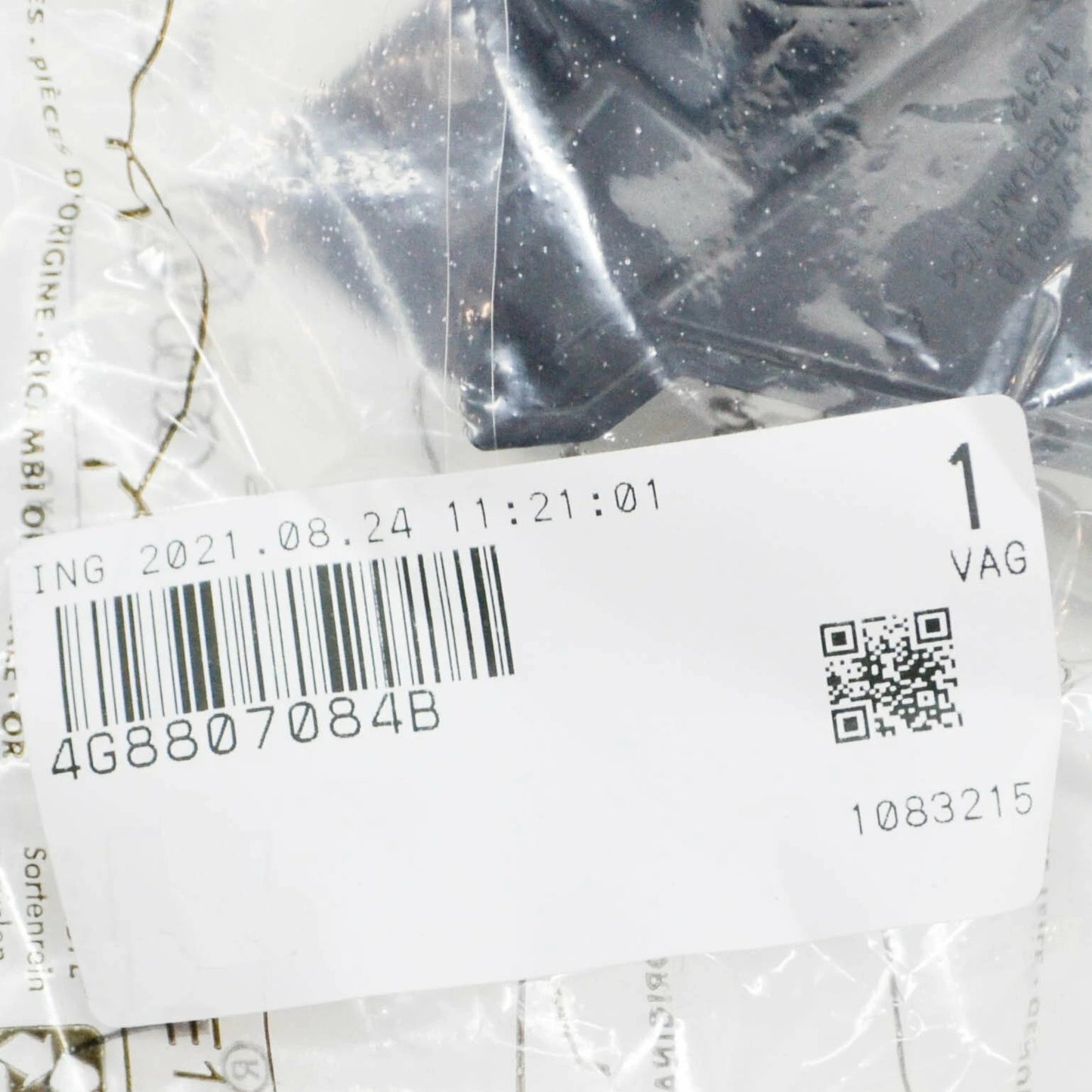 NEW AUDI A7 SPORTBACK 4G8 FRONT BUMPER RIGHT ADAPTER 4G8807084B ORIGINAL