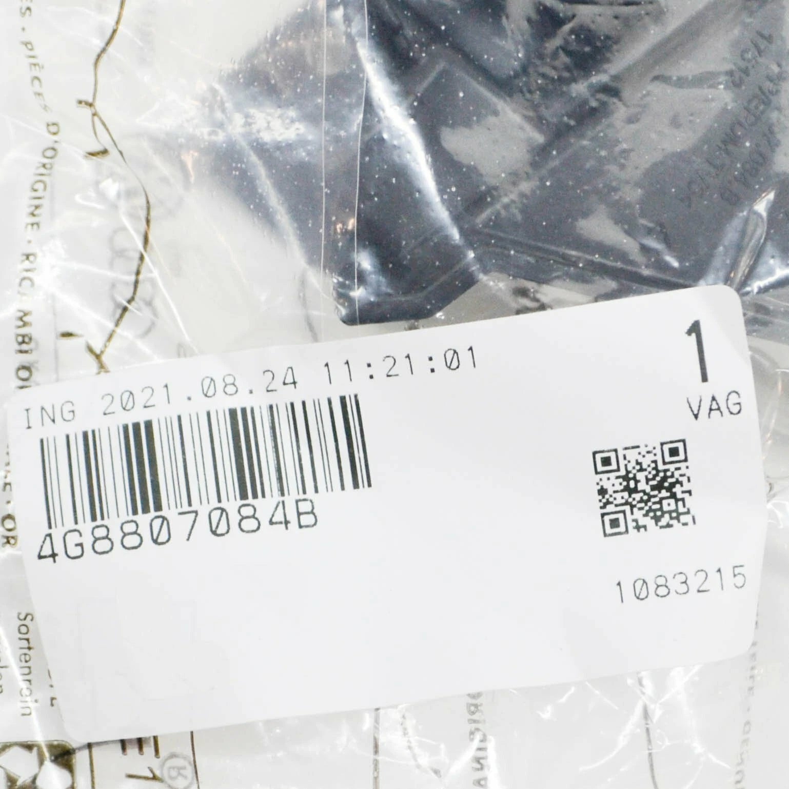 NEW AUDI A7 SPORTBACK 4G8 FRONT BUMPER RIGHT ADAPTER 4G8807084B ORIGINAL