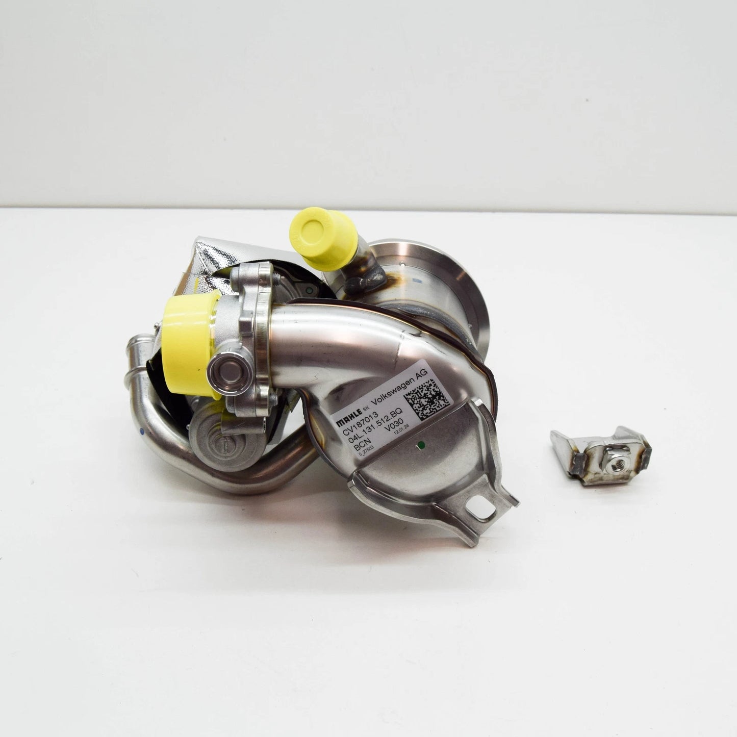 NEW AUDI Q3 F3 EGR COOLER 04L131512BQ ORIGINAL