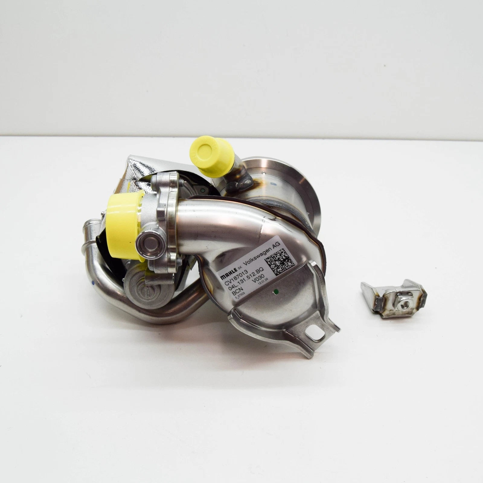 NEW AUDI Q3 F3 EGR COOLER 04L131512BQ ORIGINAL