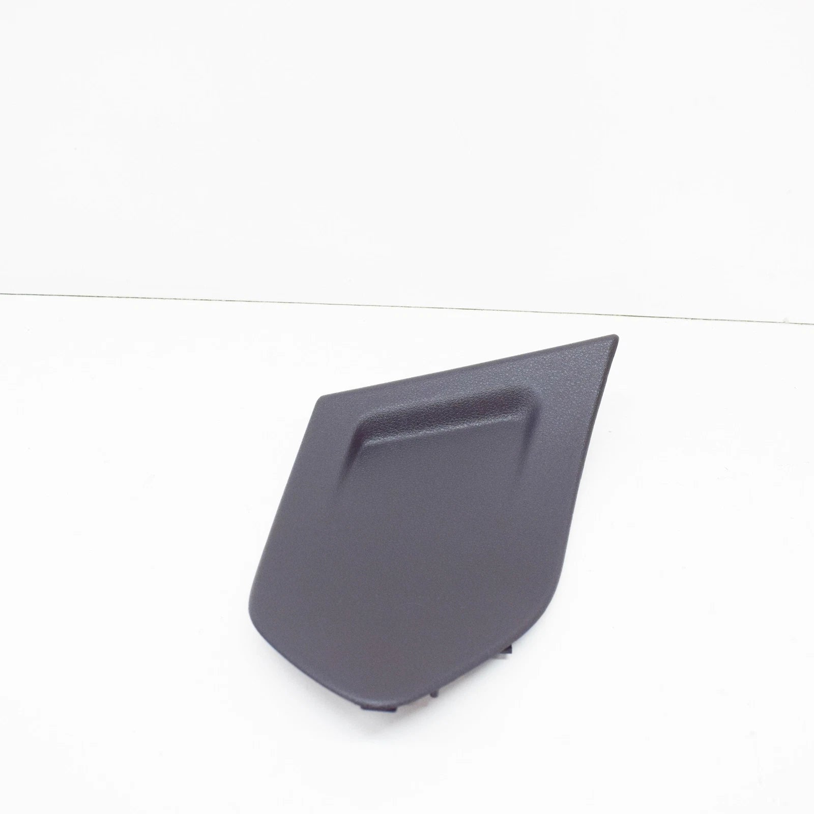 NEW AUDI Q3 8U REAR RIGHT TAIL LIGHT COVER 8U08676584PK ORIGINAL