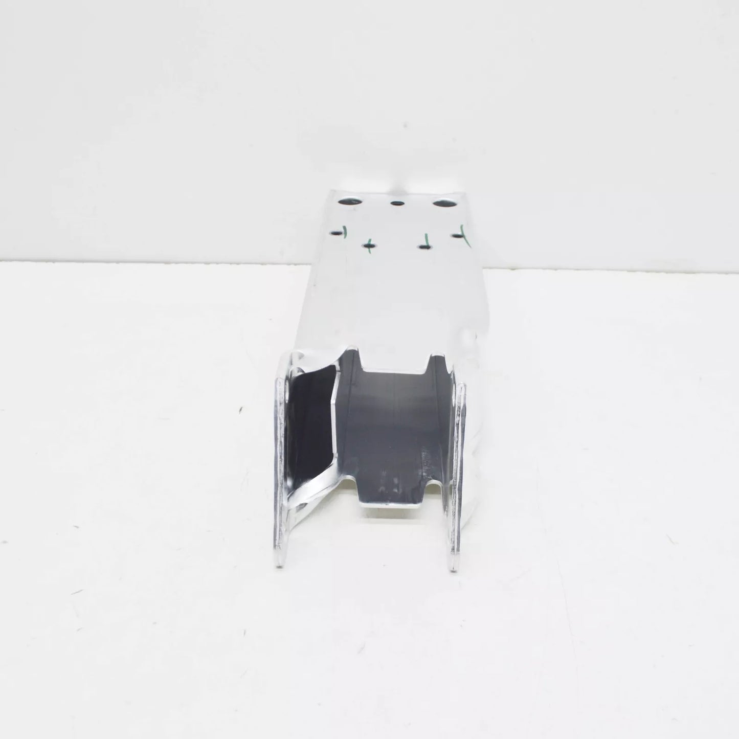 NEW BMW X1 F48 FRONT BUMPER RIGHT DEFORMATION ELEMENT 51117406386 2015 ORIGINAL