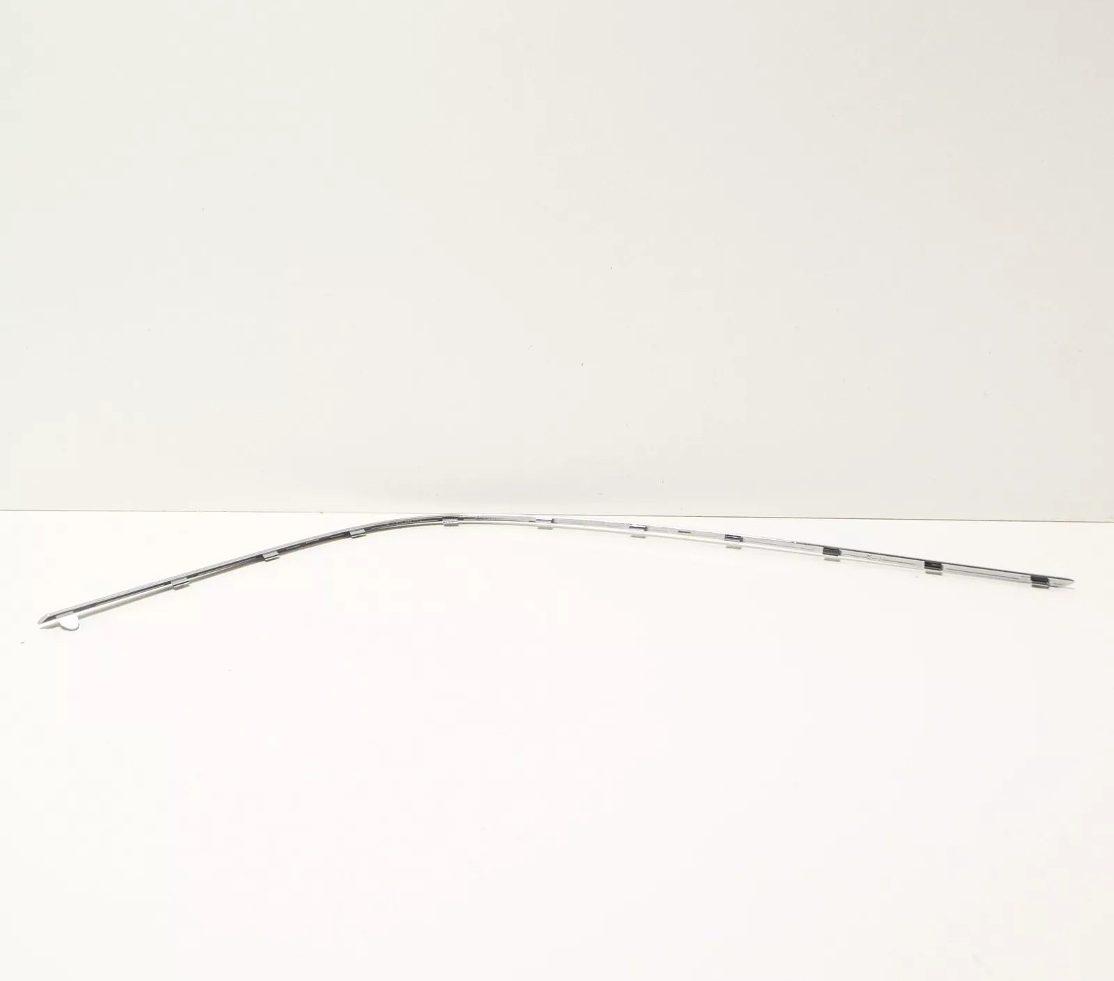 NEW MERCEDES-BENZ C CL203 REAR BUMPER LEFT CHROME MOLDING A2038858921