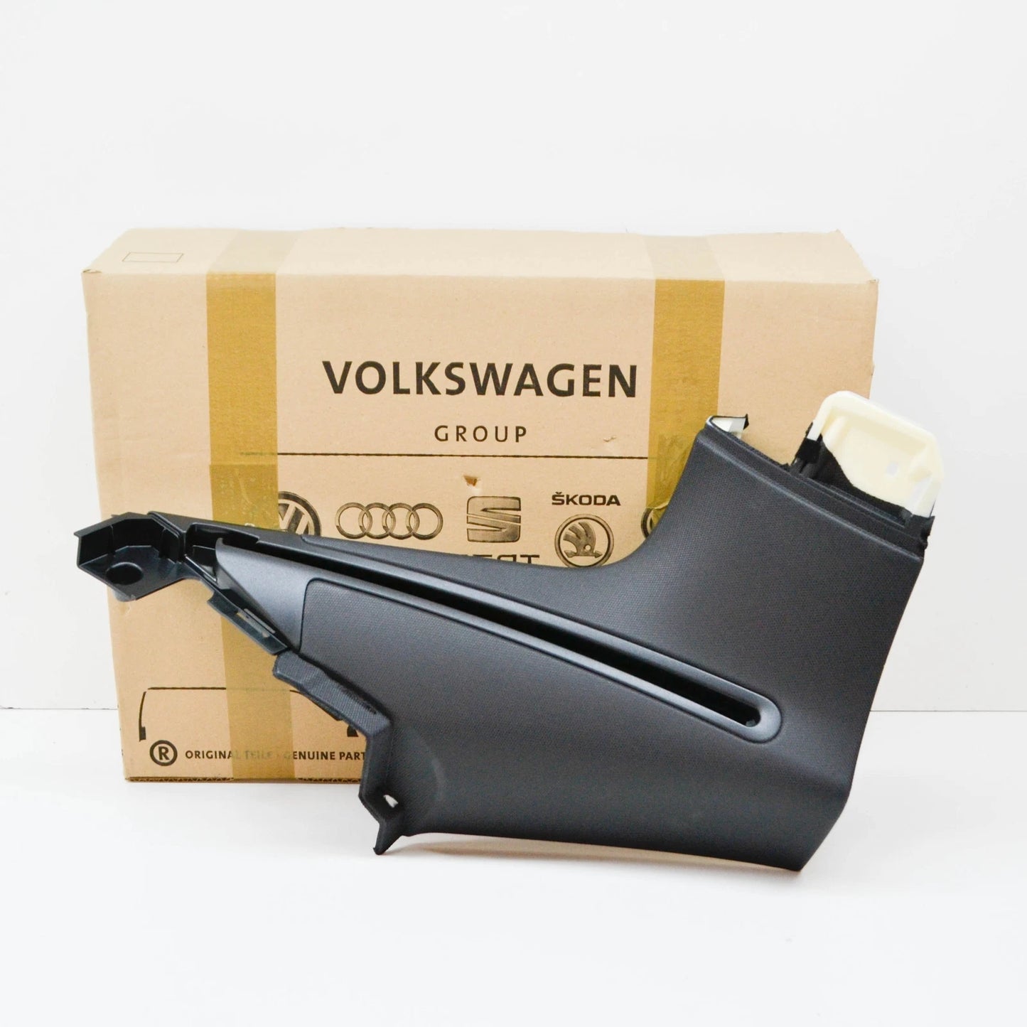 NEW AUDI A4 AVANT B8 REAR LEFT D-TRIM 8K9867245V48