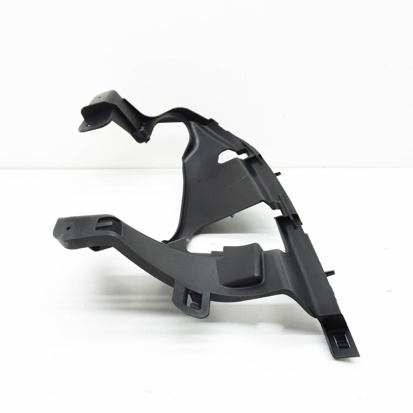 NEW MERCEDES-BENZ GLE W167 REAR TAILPIPE LEFT TRIM HOLDER A1678850903 ORIGINAL