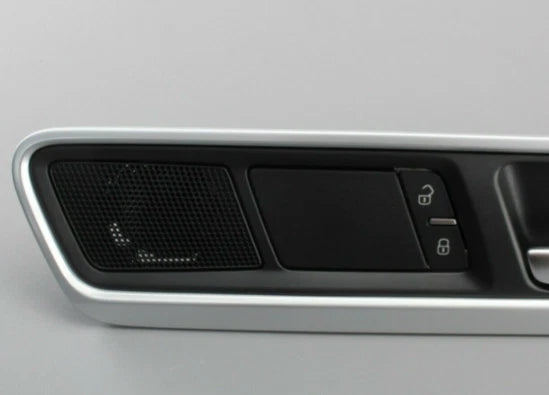 NEW VW TOUAREG 7P FRONT RIGHT DOOR CARD PANEL TRIM LHD 7P6867102BAOUM ORIGINAL