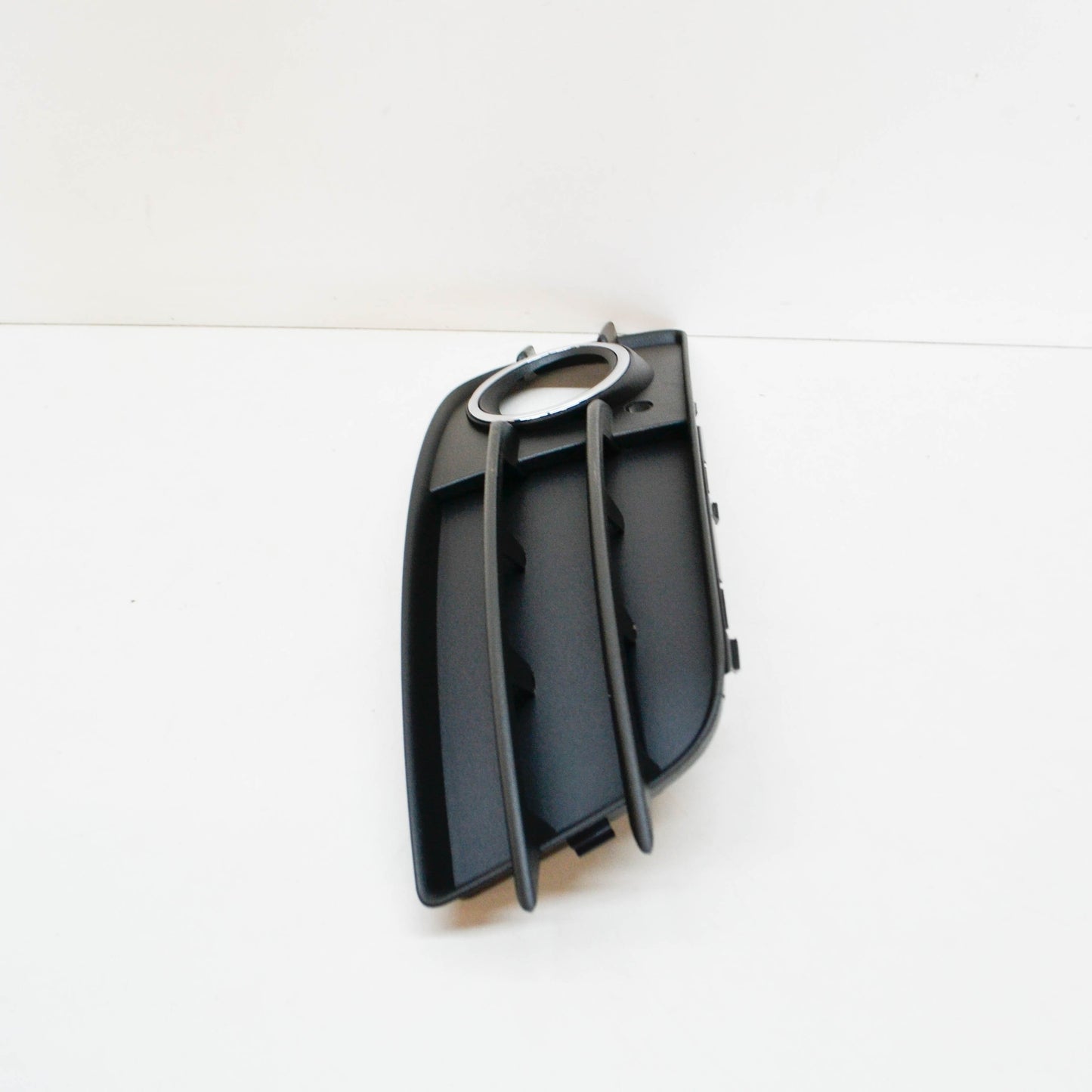 NEW AUDI A4 B8 LEFT FOG LIGHT GRILLE S-LINE 8K0807681C01C 8K0807681C 2010