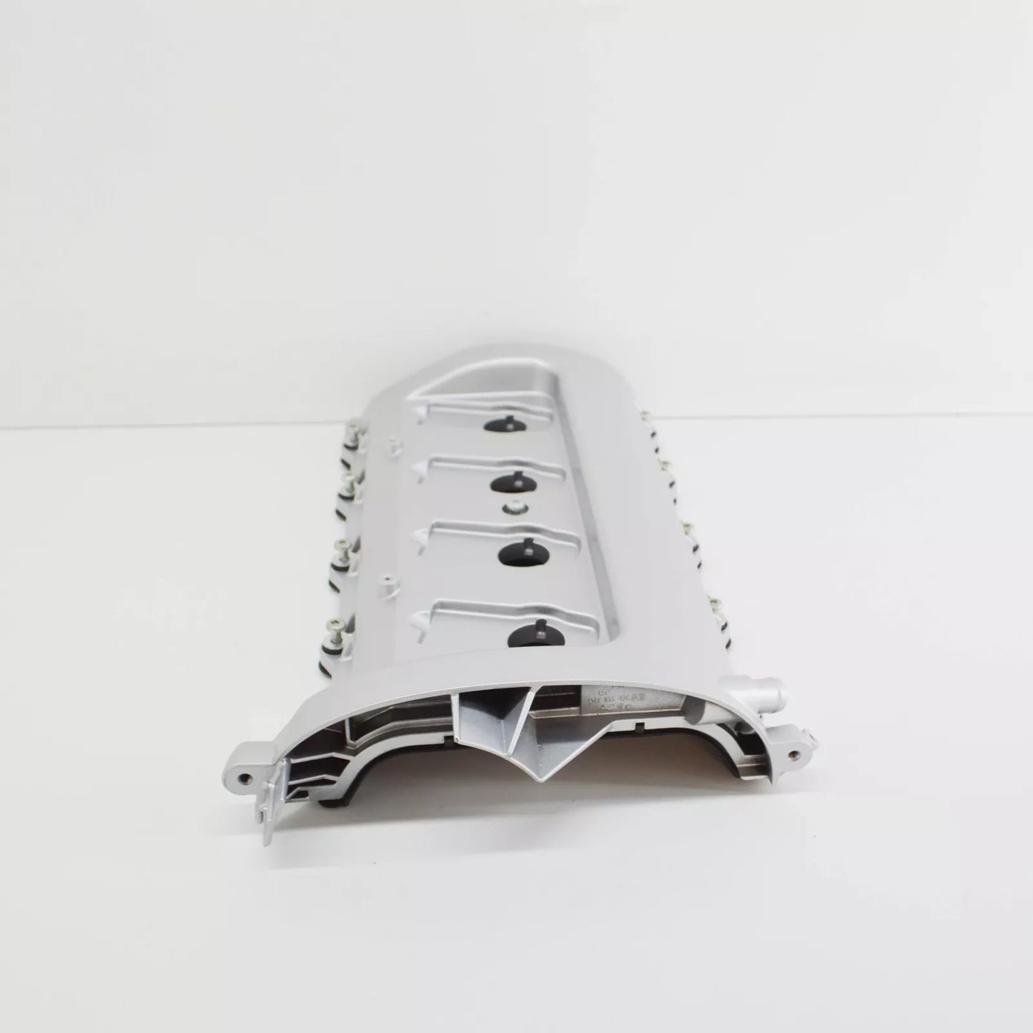 NEW VW PHAETON GP2 RIGHT CYLINDER HEAD COVER WITH GASKET 077103472P ORIGINAL
