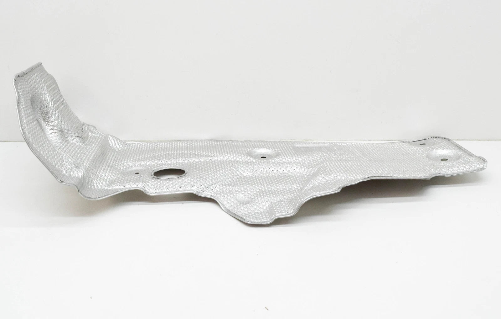 NEW BMW X6G06 RIGHT ENGINE MOUNT HEAT SHIELD 7424921 51757424921 ORIGINAL