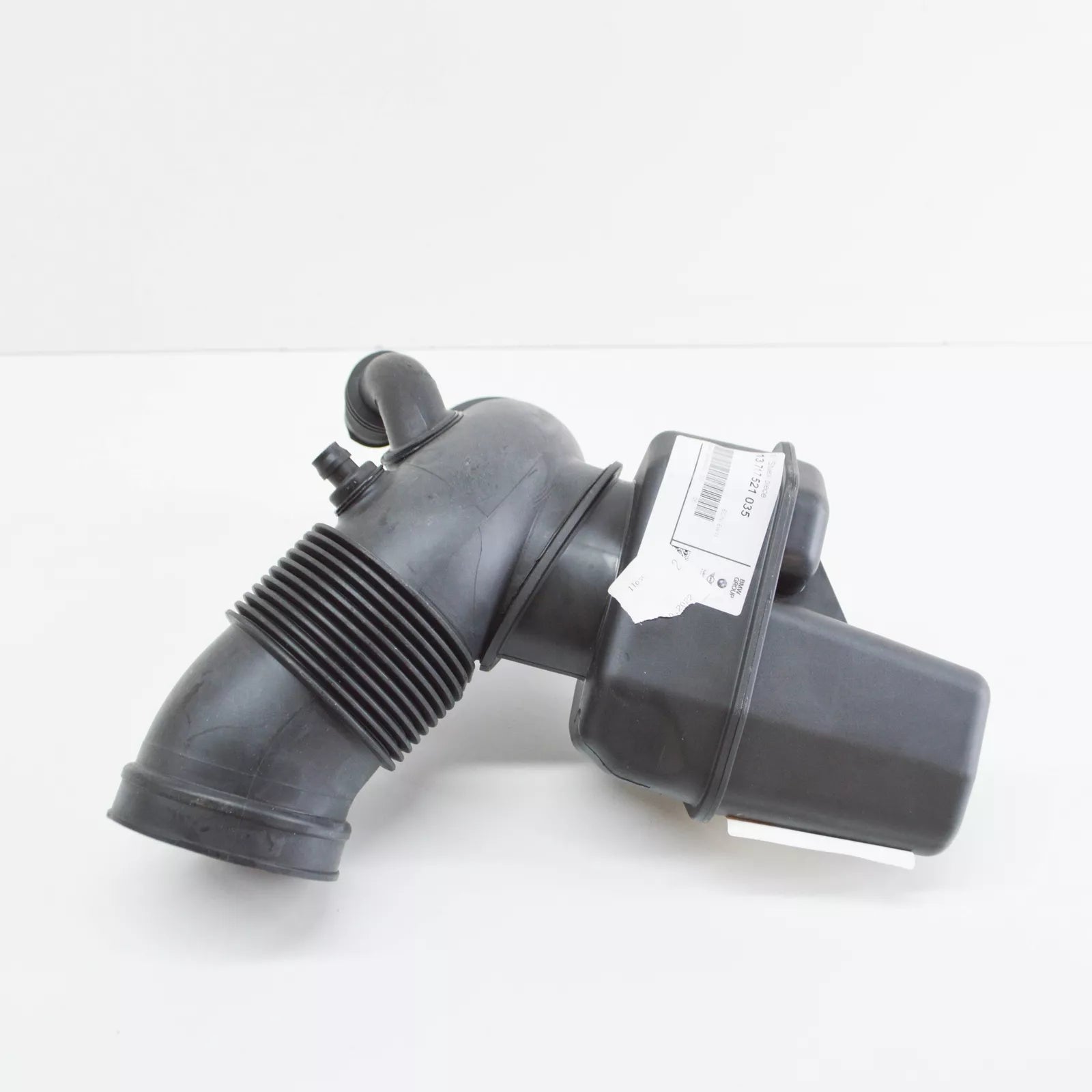 NEW BMW 5 E60 INTAKE SILENCER RUBBER BOOT 13717521035 7521035 ORIGINAL