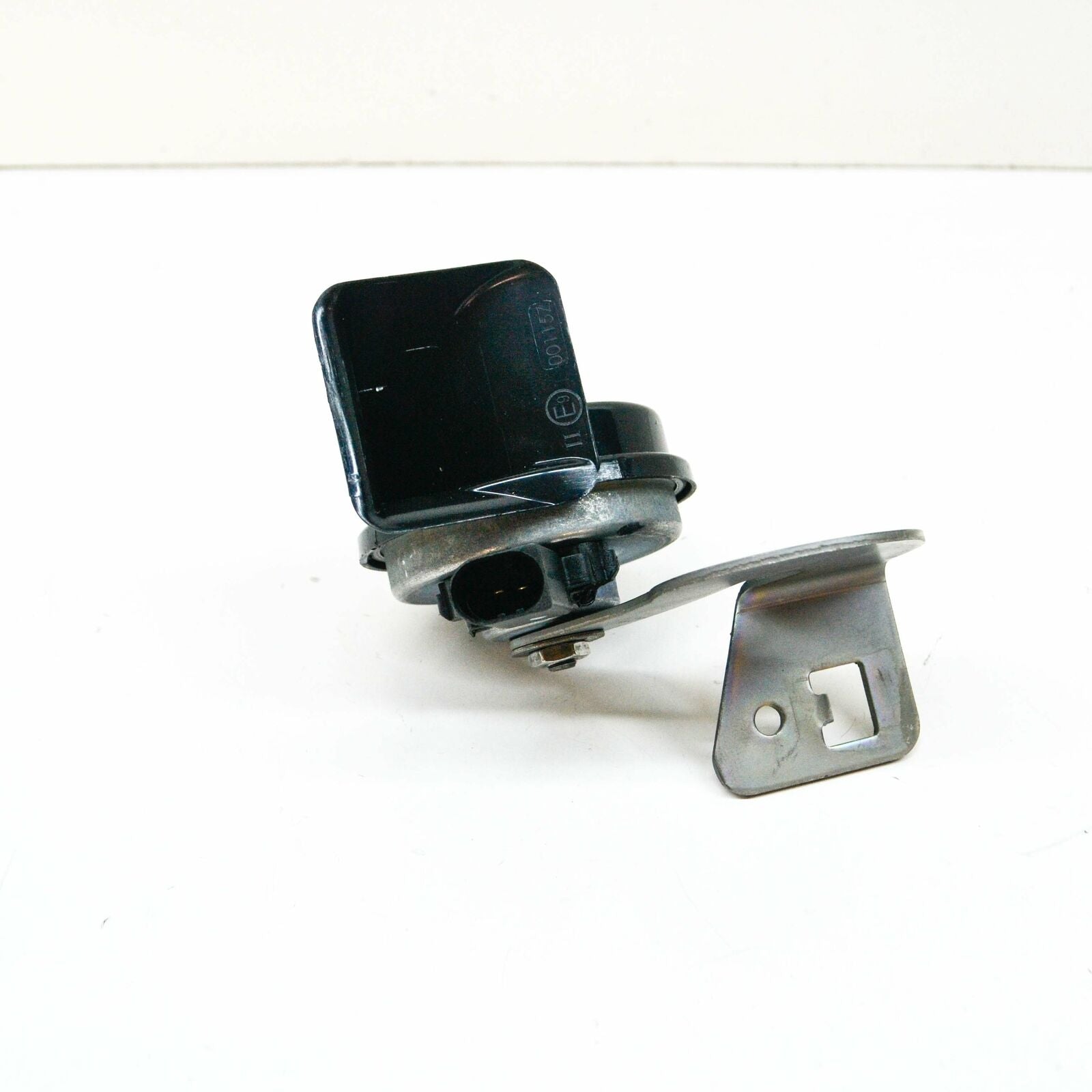 NEW MERCEDES-BENZ SL R231 FRONT LEFT HORN SIGNAL A2315420120 ORIGINAL