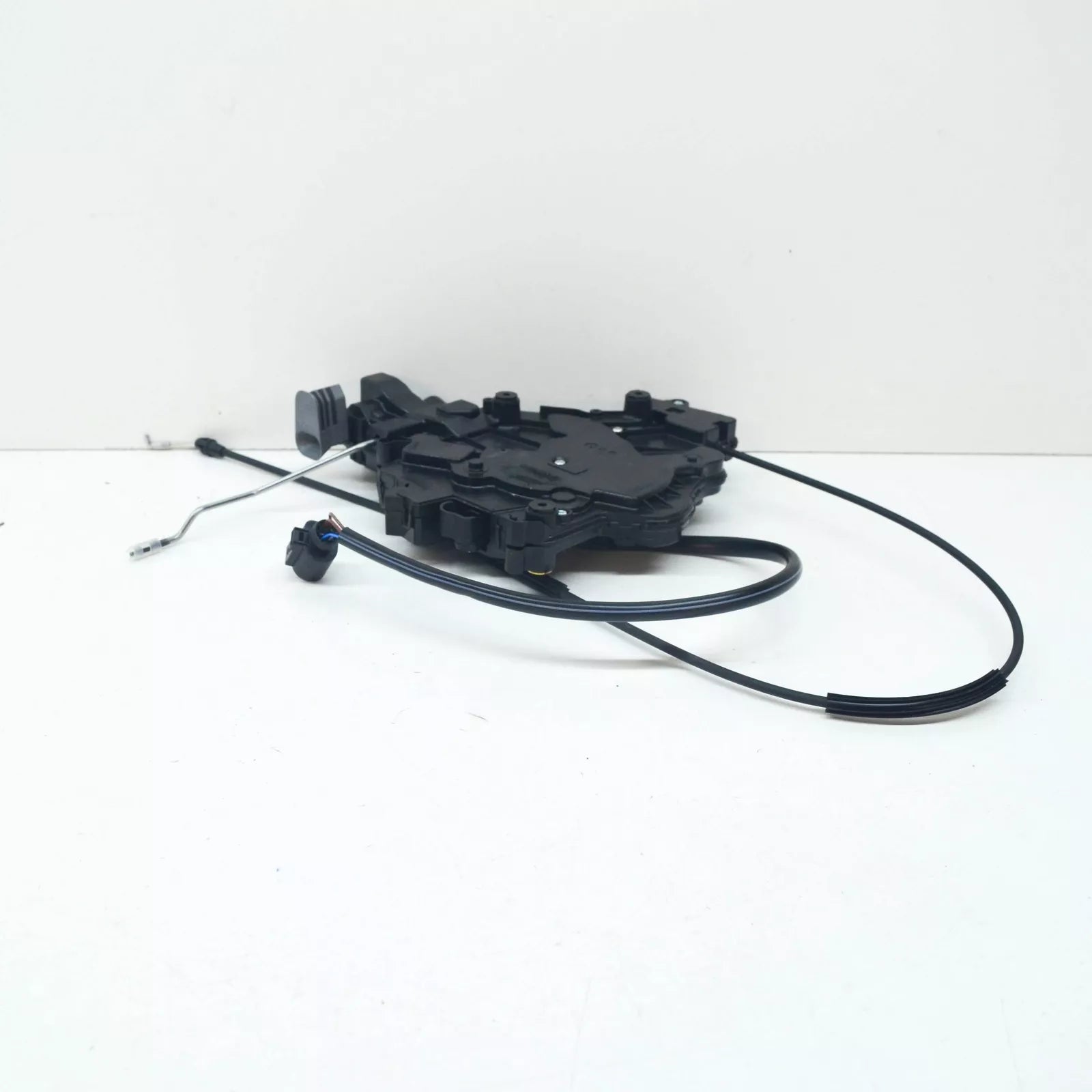 NEW VW TRANSPORTER T5 RIGHT SLIDING DOOR REMOTE CONTROL LOCK 7E0843654CC