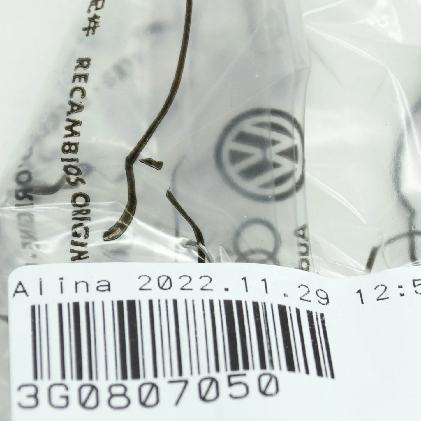 NEW VOLKSWAGEN PASSAT B8 FRONT BUMPER RIGHT GUIDE PROFILE 3G0807050