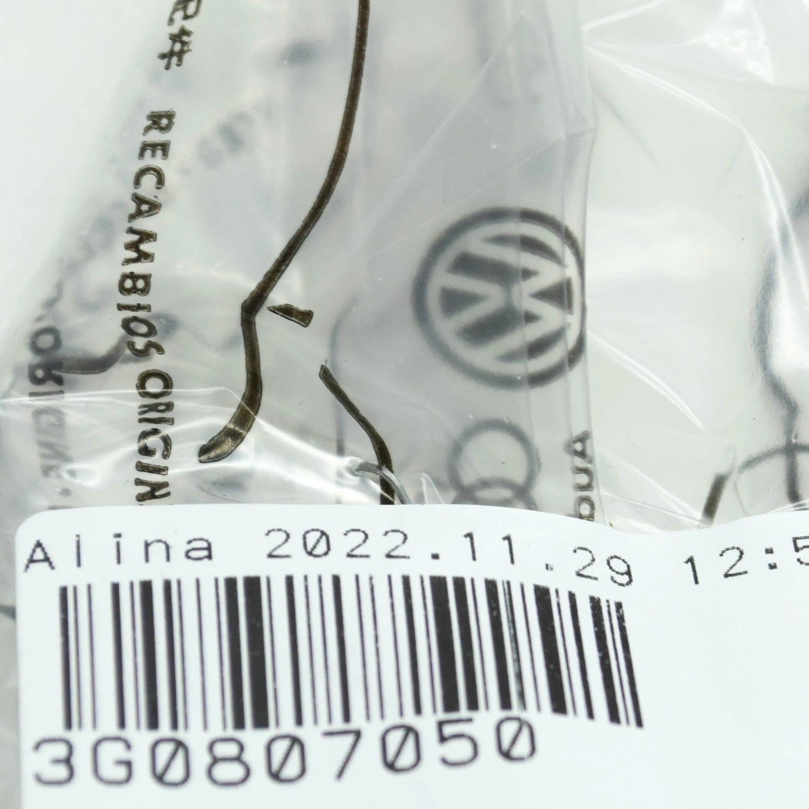 NEW VOLKSWAGEN PASSAT B8 FRONT BUMPER RIGHT GUIDE PROFILE 3G0807050