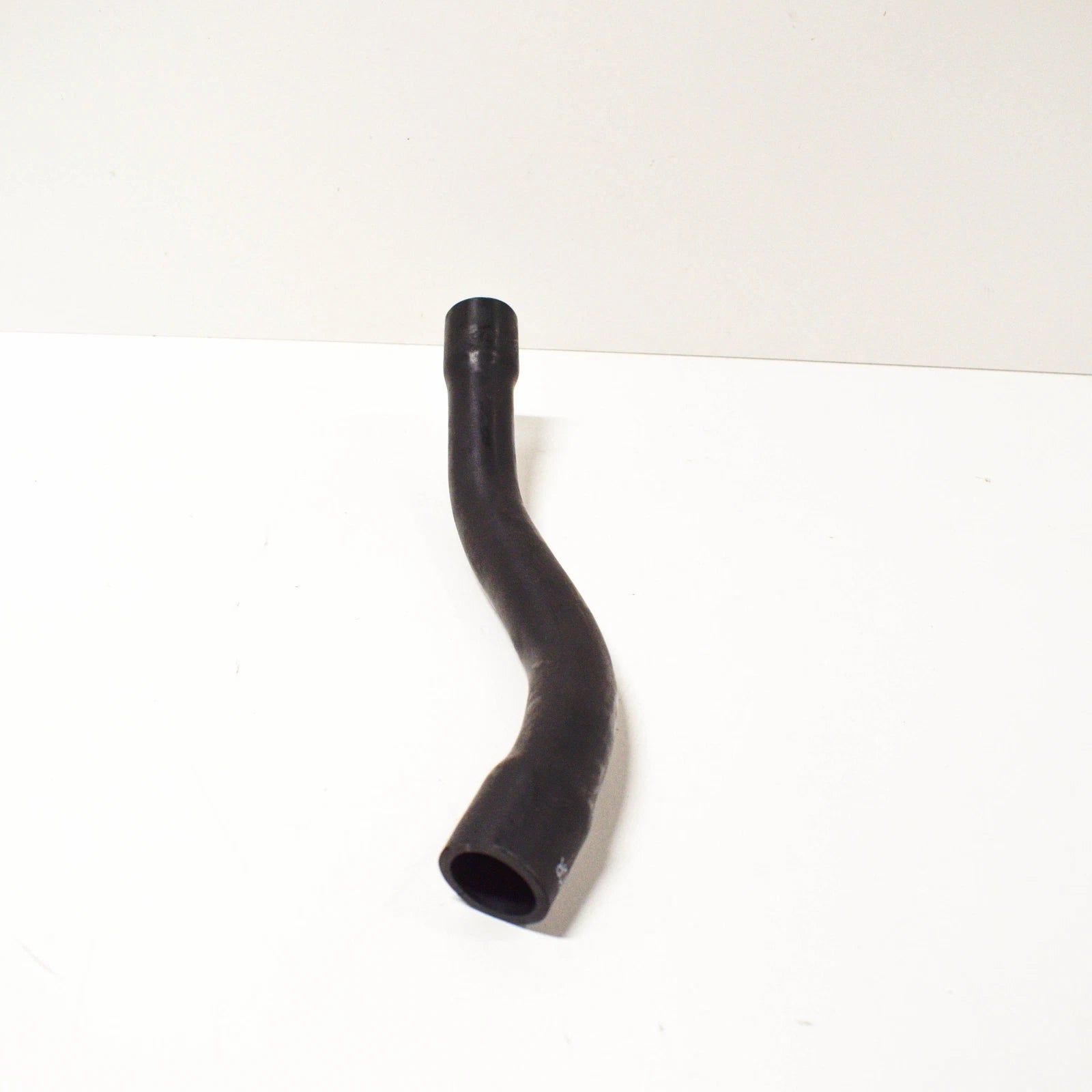 NEW BMW E23 E24 E28 ENGINE CRANKCASE VENT HOSE 11151306958 1306958 ORIGINAL