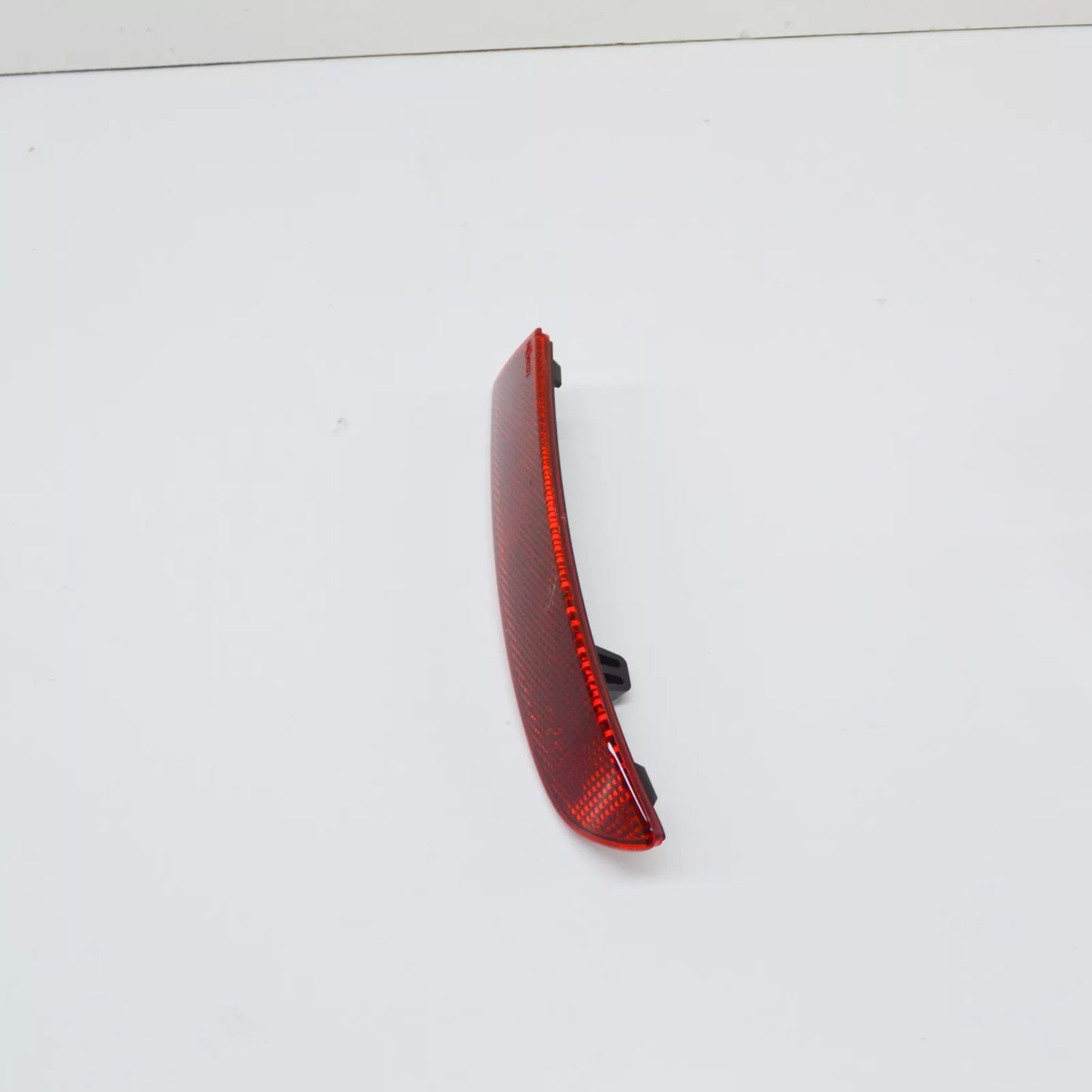 NEW VOLKSWAGEN PASSAT B6 REAR LIGHT REFLECTOR RIGHT 3C0945106A