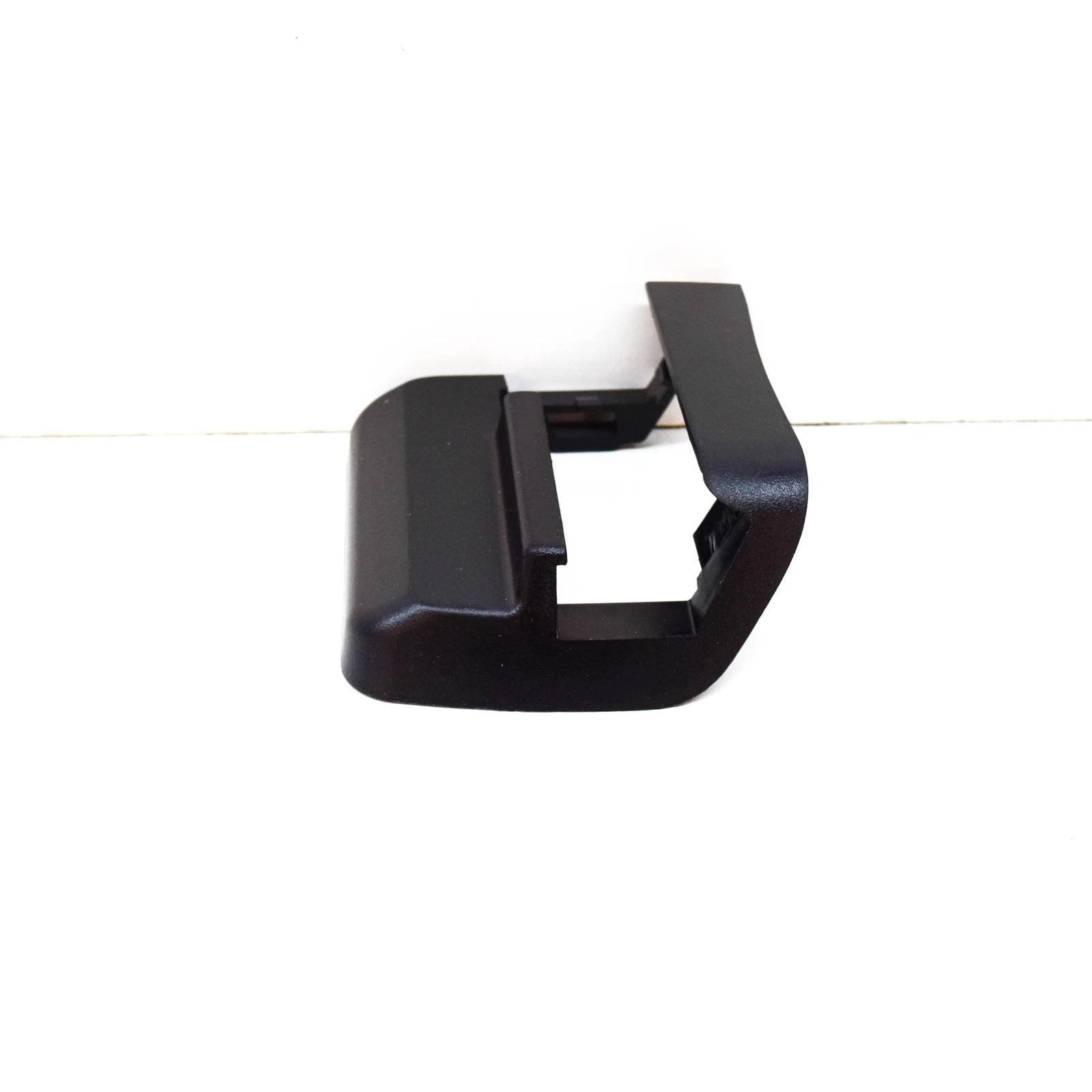 NEW MB GLS X166 FRONT SEAT INSIDE TRACK RIGHT COVER A16691908009051 ORIGINAL