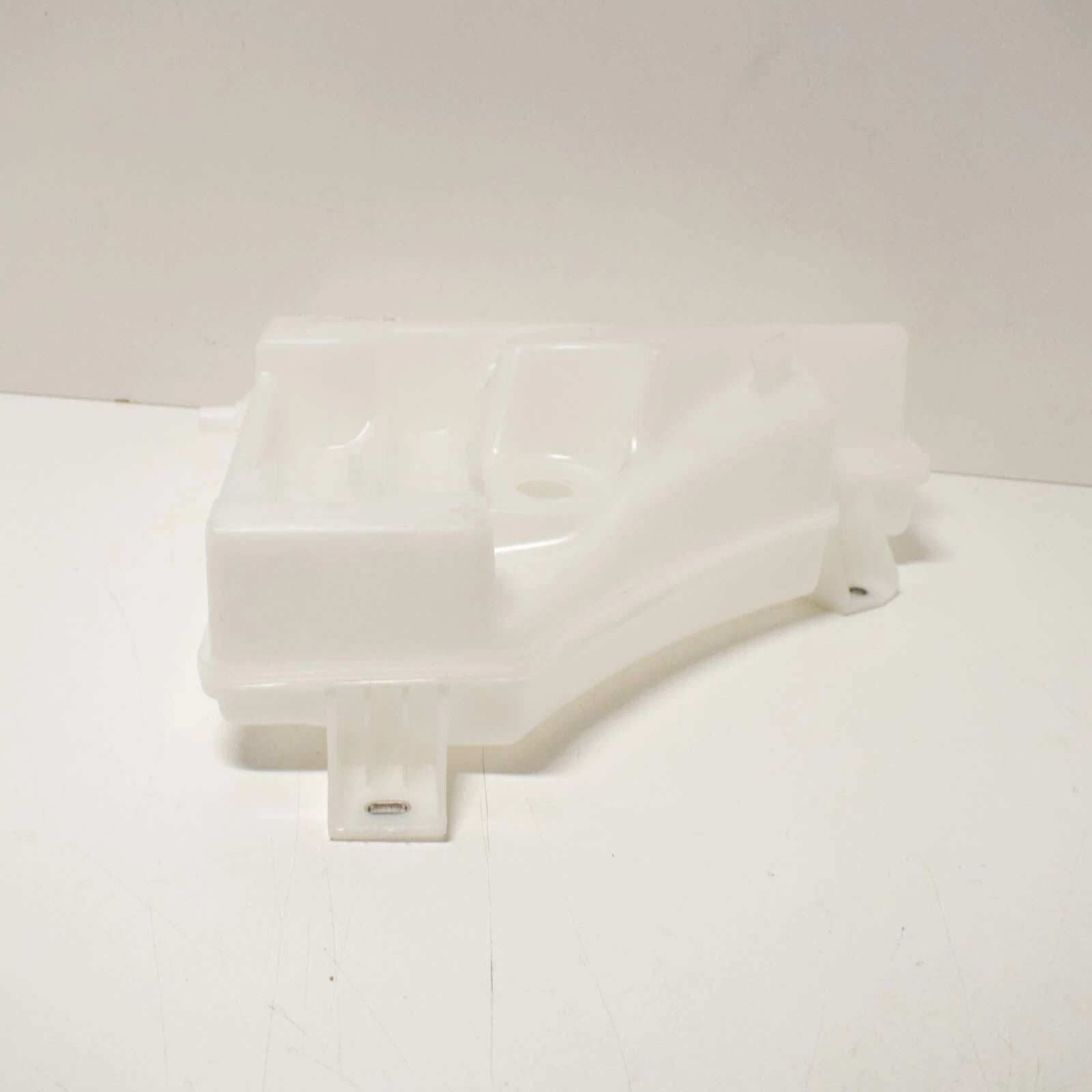 NEW VOLKSWAGEN TOUAREG 7P WINDSHIELD WASHER RESERVOIR TANK 7P0955453B