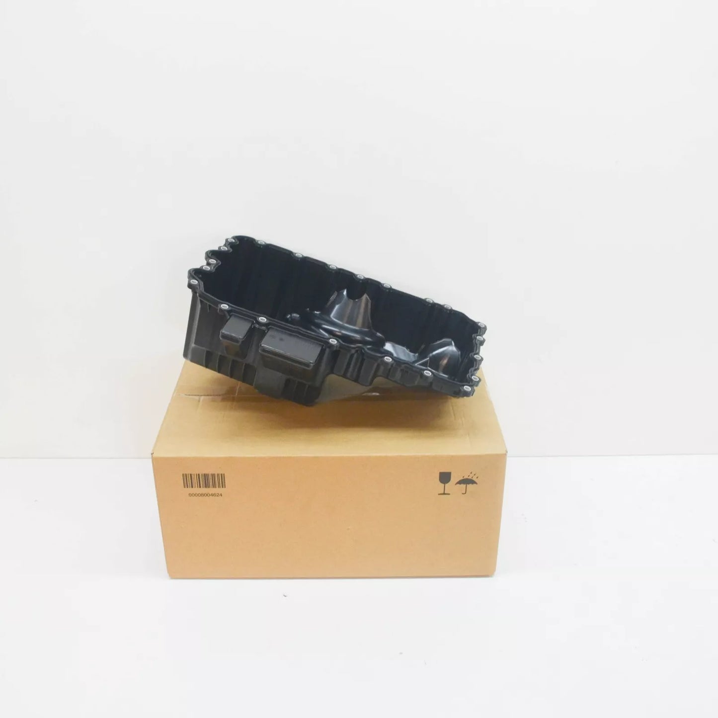 NEW BMW 1 F20 OIL PAN 11137618512 7618512 ORIGINAL