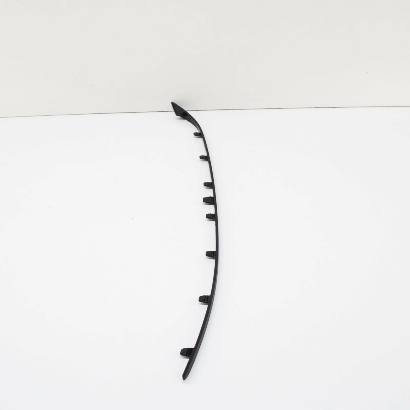 NEW AUDI A3 8V FRONT BUMPER RIGHT COVER TRIM 8V5807534