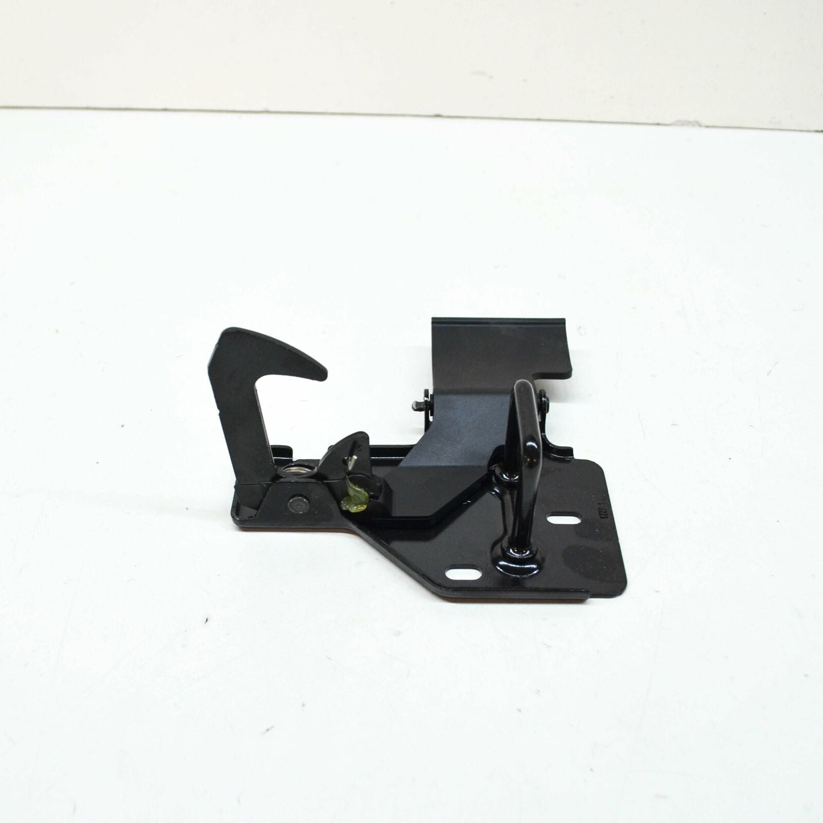 NEW VOLKSWAGEN AMAROK FRONT BONNET HOOD SAFETY LATCH PART 6Q0823480D ORIGINAL
