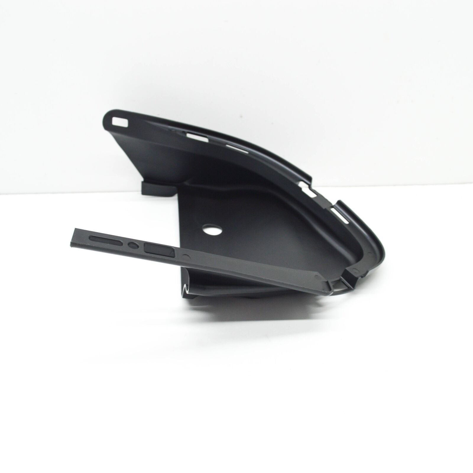 NEW MERCEDES-BENZ CLS C257 LEFT AIR DUCT SEGMENT A2578853902 ORIGINAL