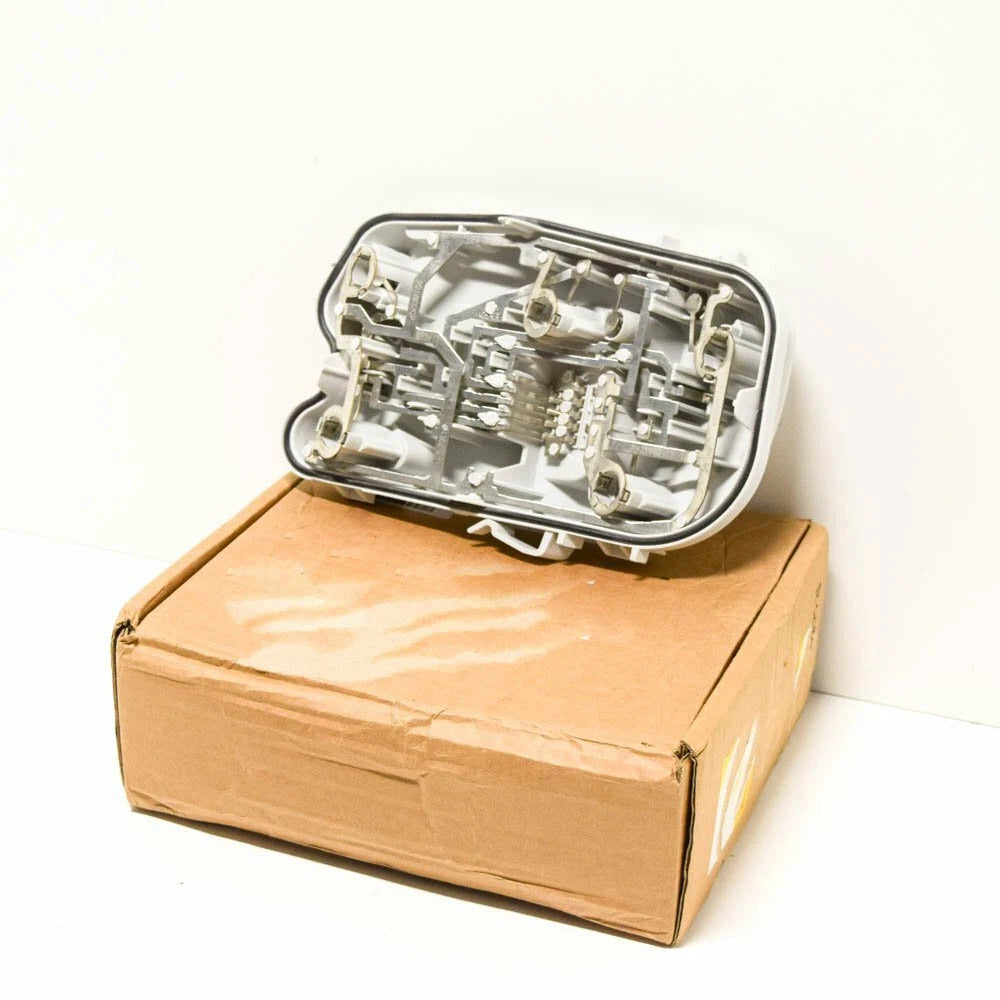 NEW AUDI A6 C6 REAR RIGHT BULB HOLDER 4F5945222C