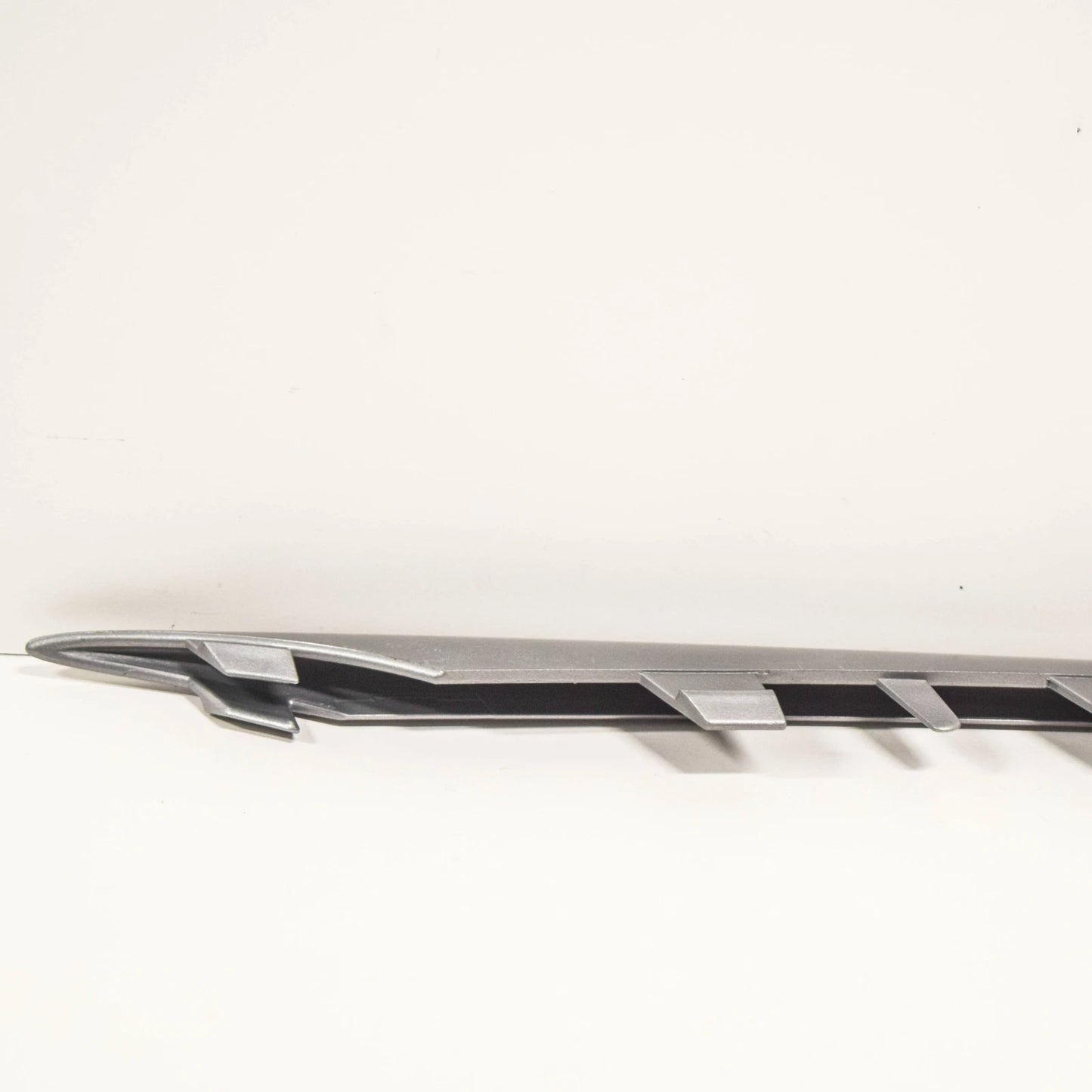 NEW BMW X5 E70 FRONT BUMPER RIGHT LOWER GRILL TRIM 51117222848 ORIGINAL