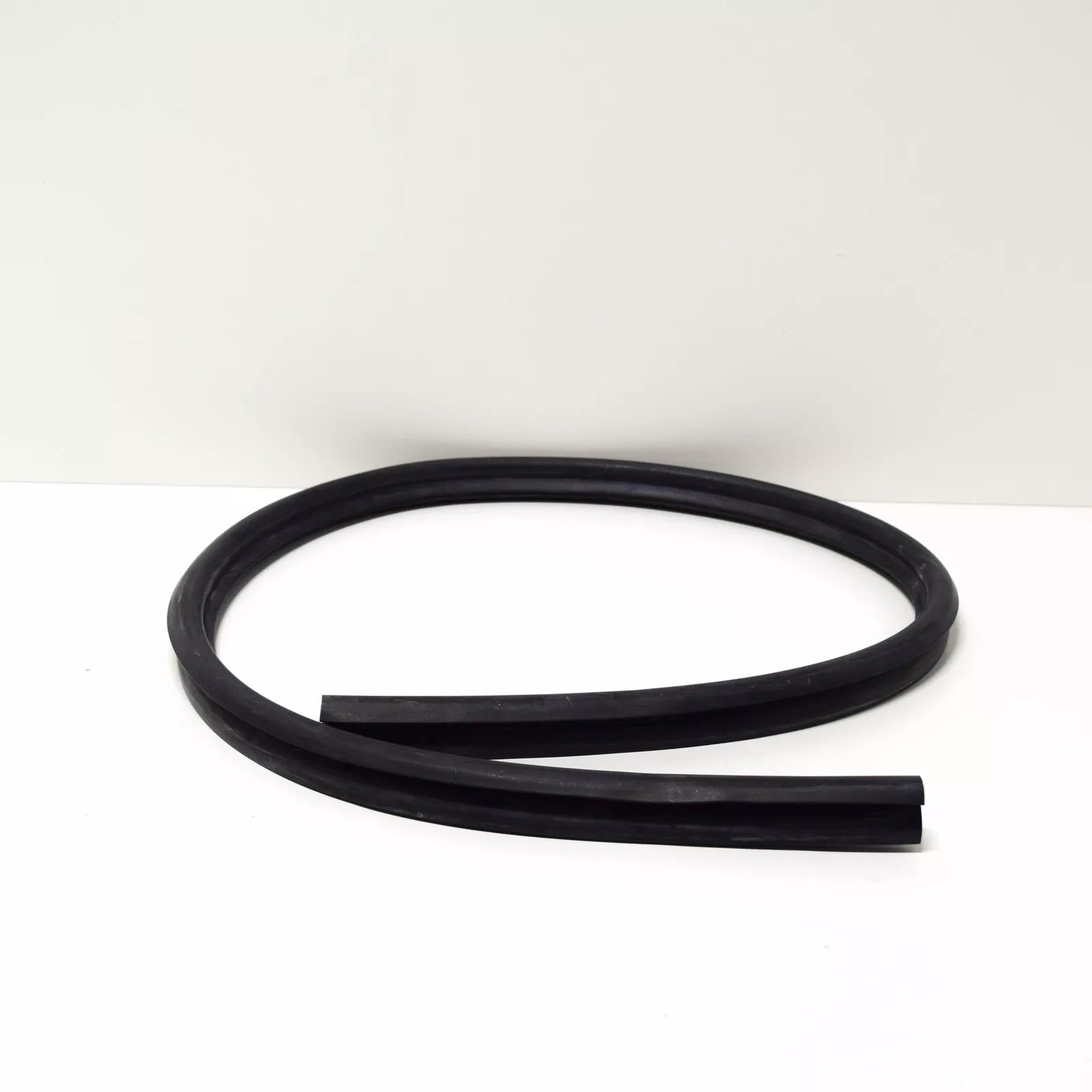 NEW BMW 1502 FRONT BONNET HOOD SEAL GASKET 51235480192 ORIGINAL