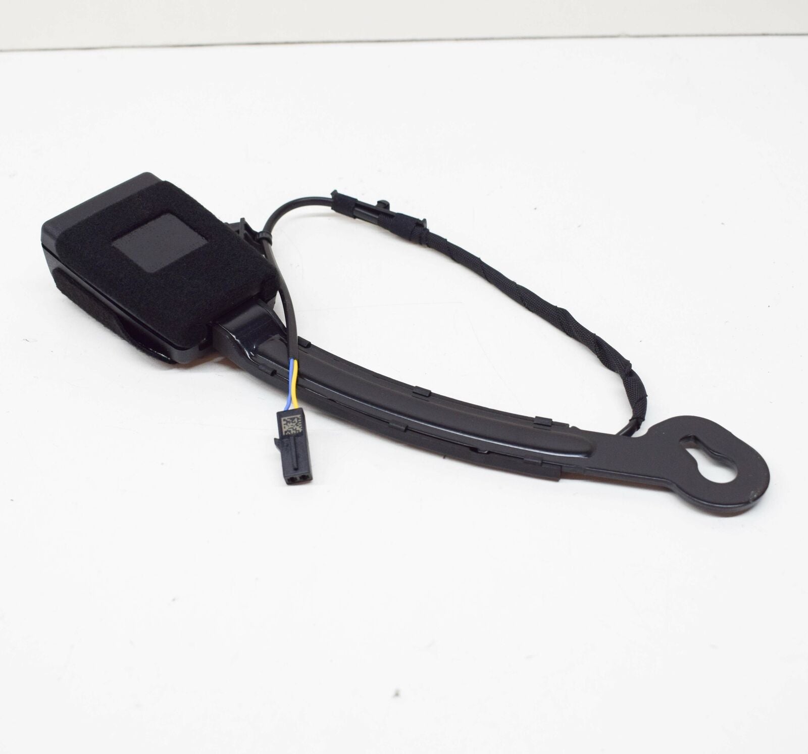 NEW AUDI A3 S3 8V FRONT LEFT SEAT BELT BUCKLE LATCH RHD 8V0857755GYLZ ORIGINAL