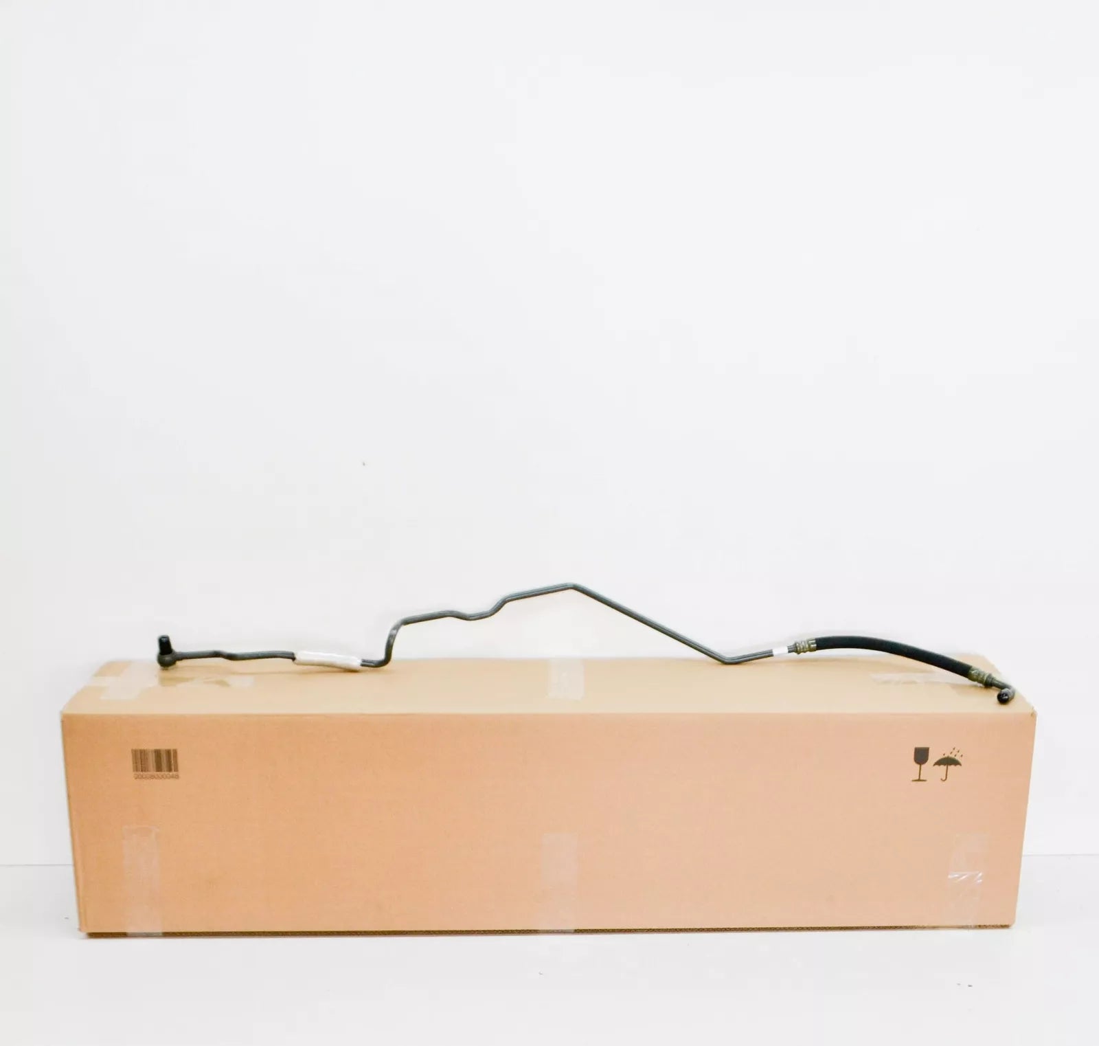 NEW BMW 5 E39 OIL COOLING PIPE INLET 17221745736 1745736 ORIGINAL