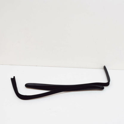 NEW MERCEDES-BENZ SALOON W123 REAR DOOR WINDOW RUN A1237350125