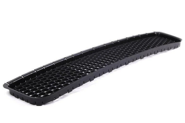 NEW VW TOUAREG 7L FRONT BUMPER CENTER AIR GUIDE GRILLE 7L6853678F9B9