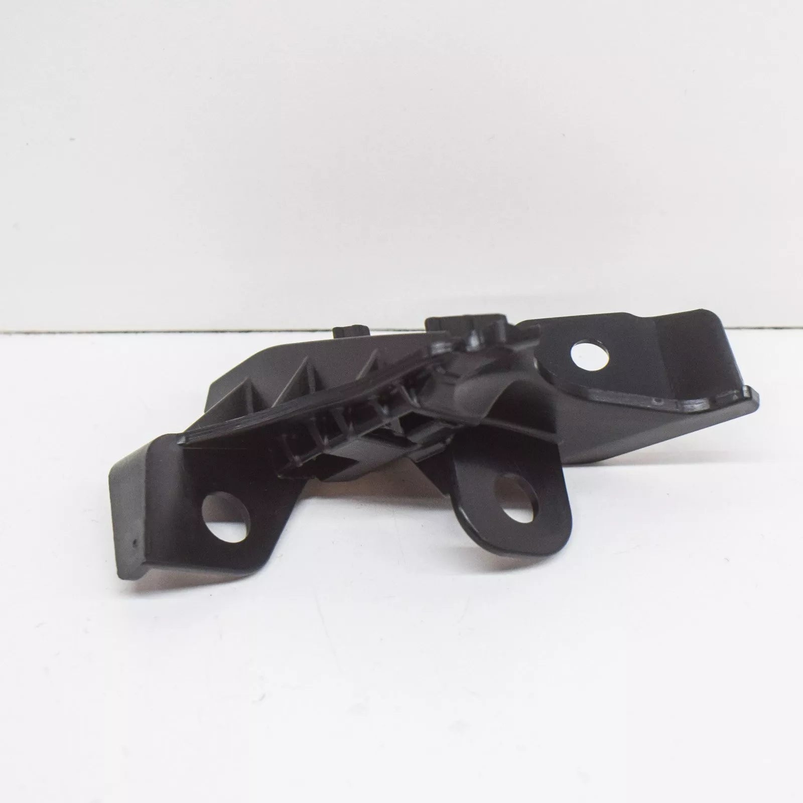 NEW BMW Z4 E89 FRONT BUMPER LEFT BRACKET HOLDER 51117192157 7192157 2011