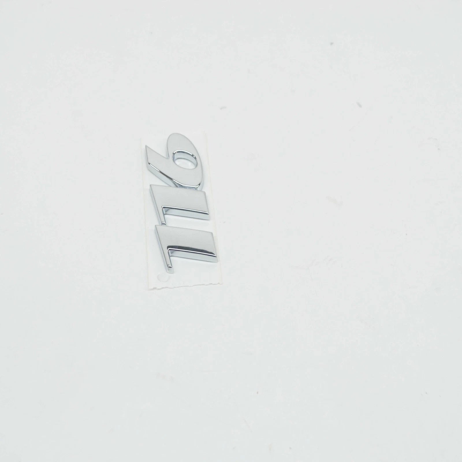 NEW MERCEDES-BENZ VITO W639 REAR PANEL DOOR BADGE A6398170500 ORIGINAL