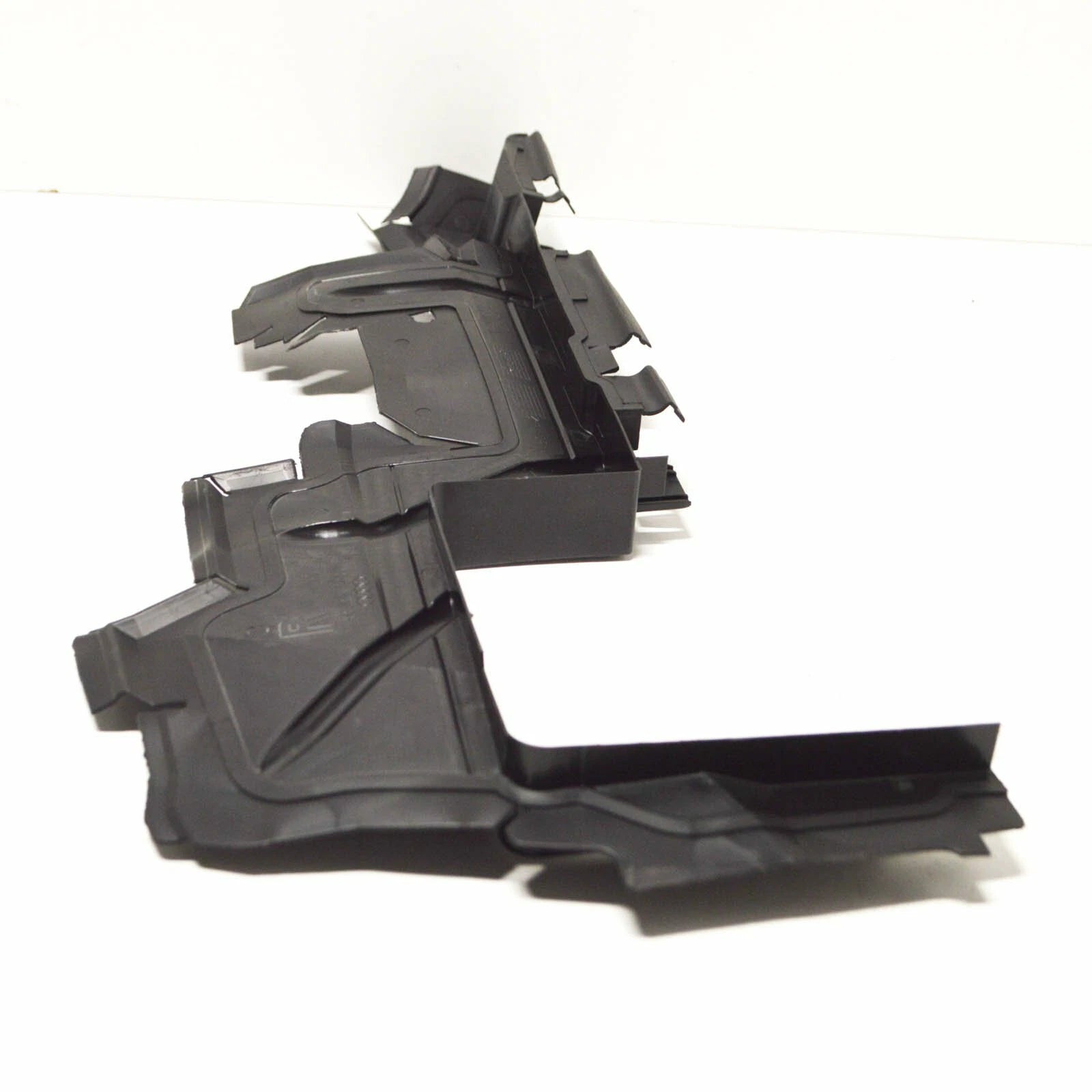 NEW AUDI A4 ALLROAD B8 RIGHT RADIATOR AIR GUIDE 8K9121284C