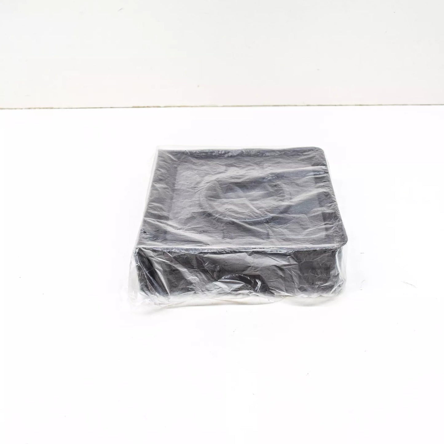 NEW BMW 1 E87 CRANKSHAFT SEAL 11117511395 ORIGINAL